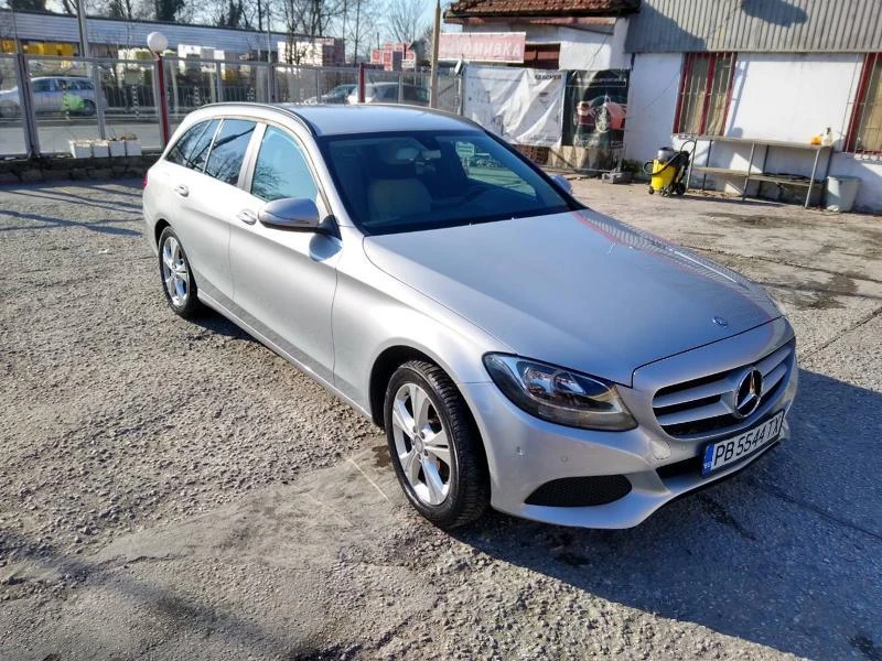 Mercedes-Benz C 220 Bluetec, снимка 2 - Автомобили и джипове - 49259148