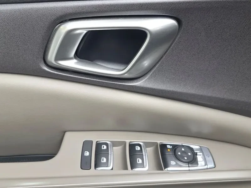 Kia Carnival 4Th Generation 9-Seater Prestige | Mobile.bg � ����������� 17