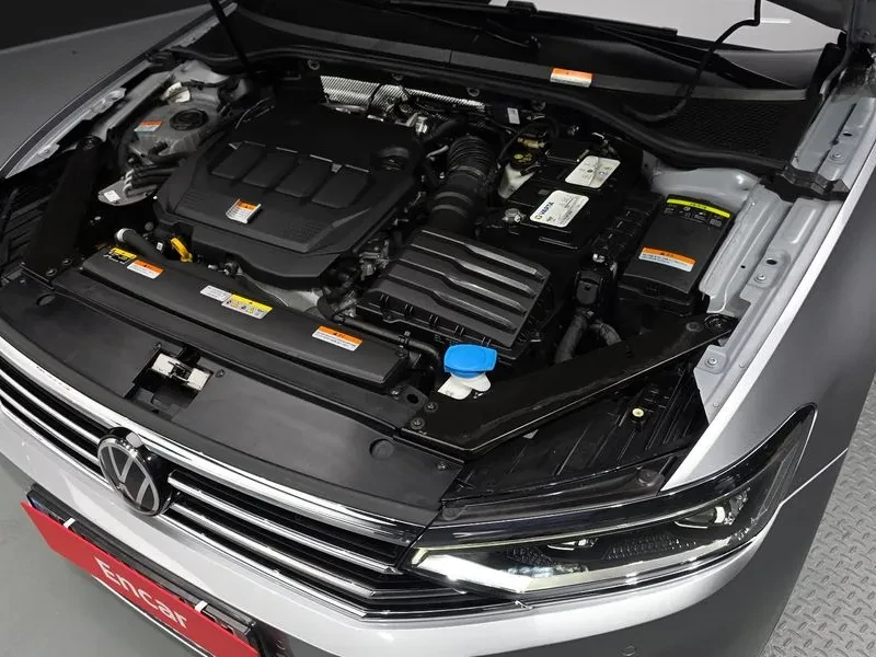 VW Passat 2.0 Tdi Prestige, снимка 6 - Автомобили и джипове - 56656563