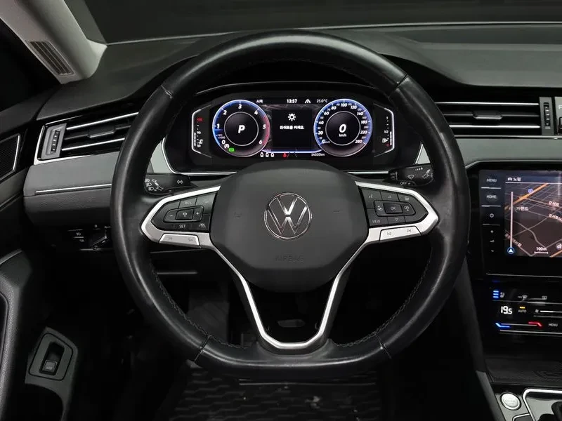VW Passat 2.0 Tdi Prestige, снимка 13 - Автомобили и джипове - 56656563