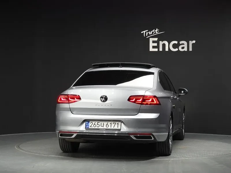 VW Passat 2.0 Tdi Prestige, снимка 4 - Автомобили и джипове - 56656563