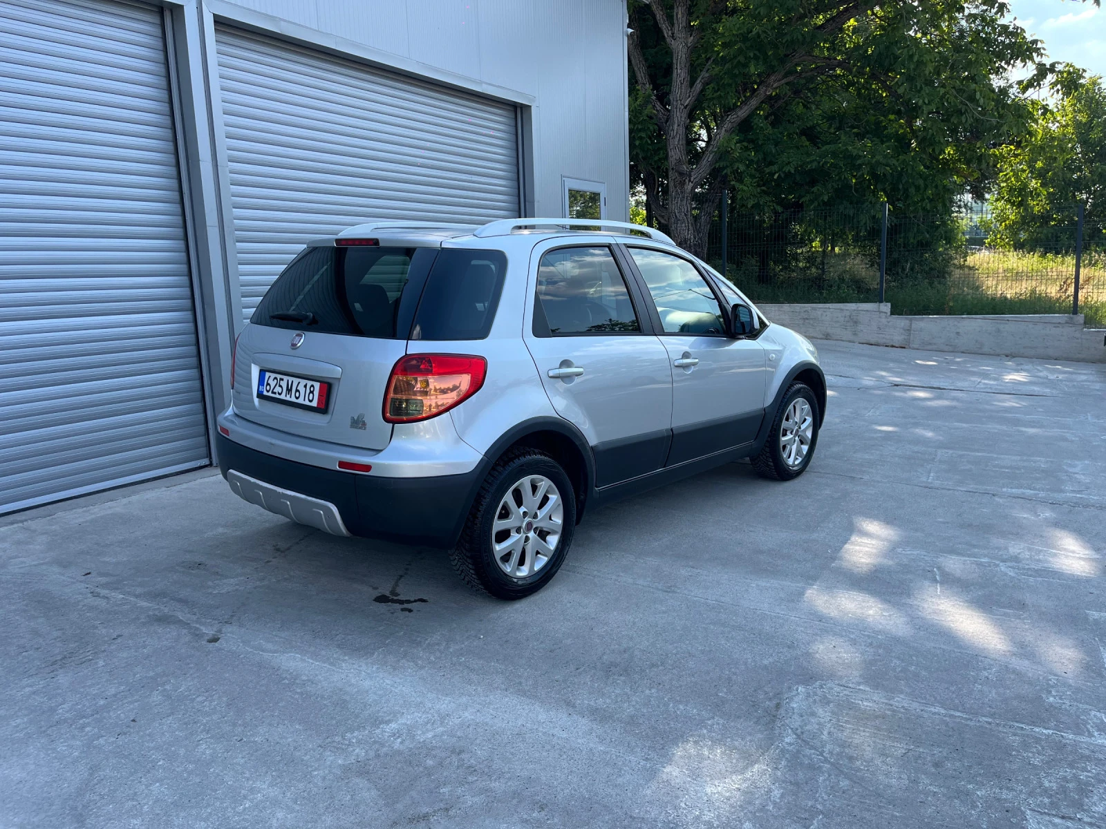 Fiat Sedici 1.6 газ 4х4 - изображение 5