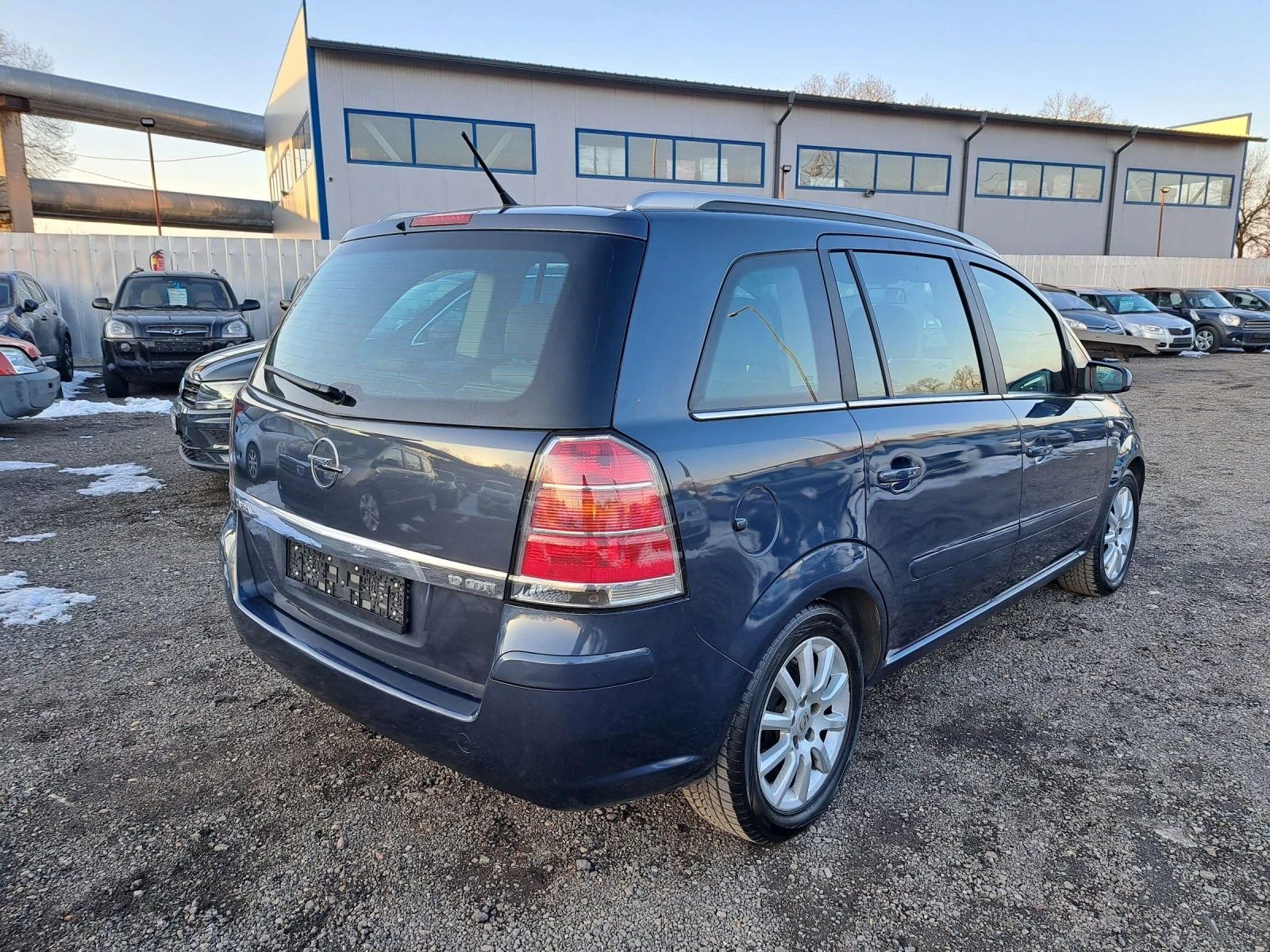 Opel Zafira 1.9CDTI 101PS.COSMO.7+ 1 - изображение 7