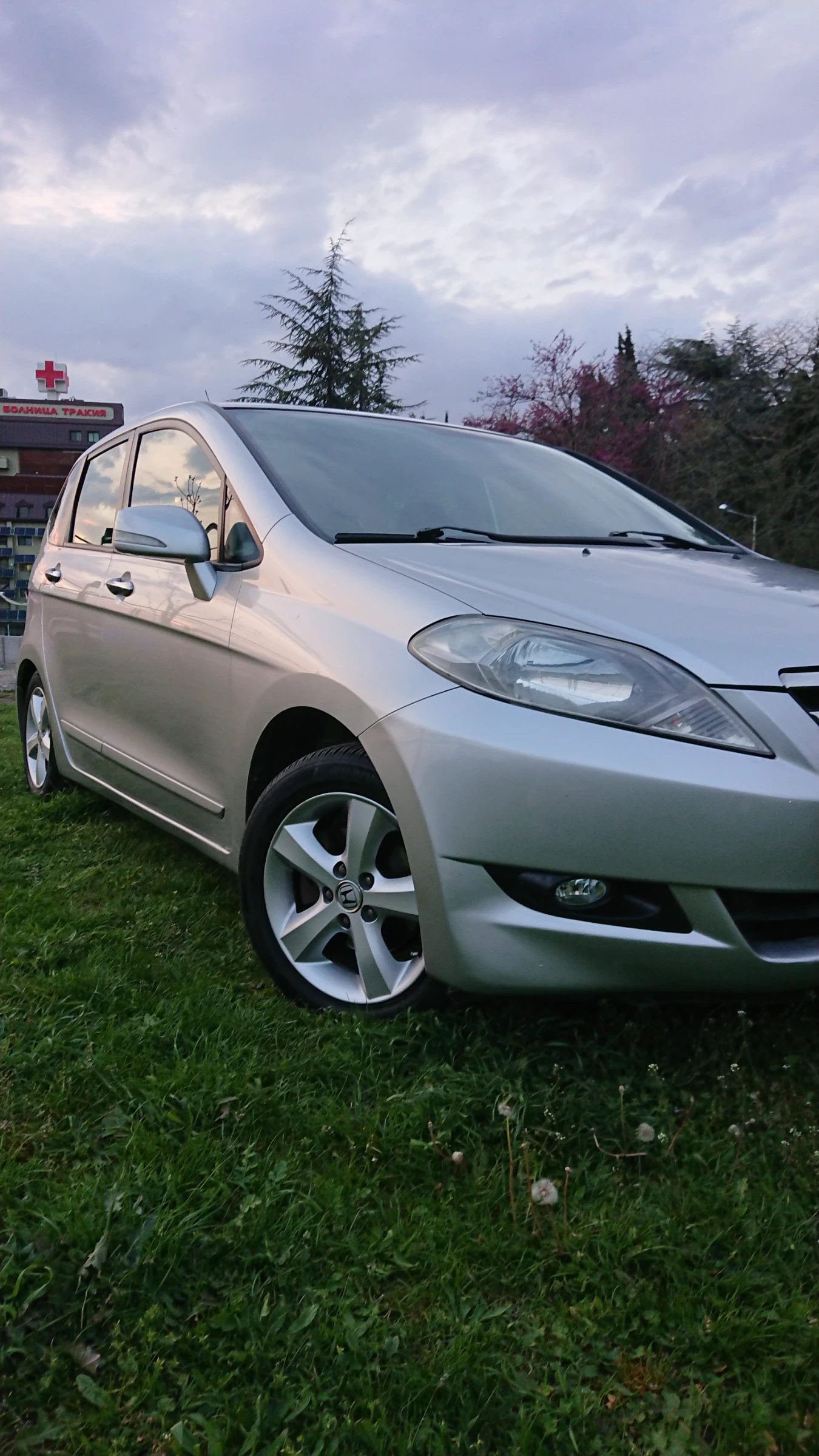 Honda Fr-v  - изображение 2