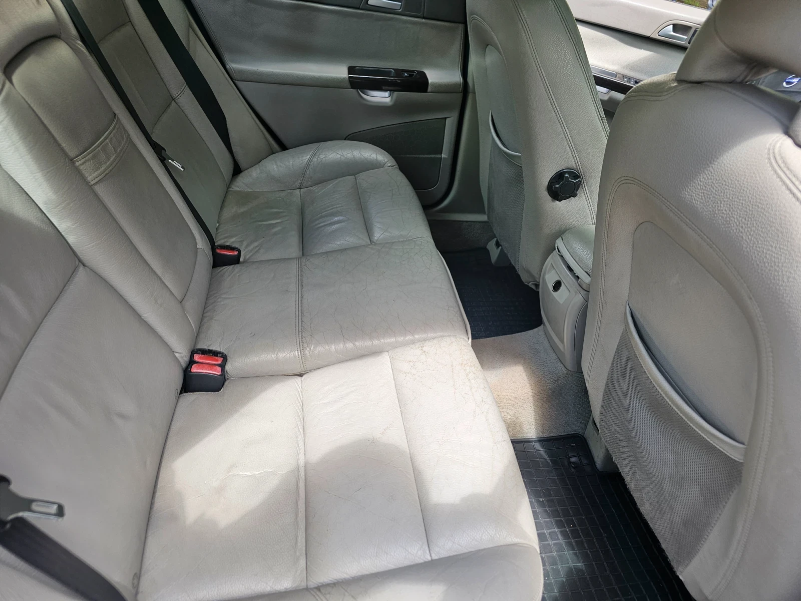 Volvo S40 2.4 - изображение 8