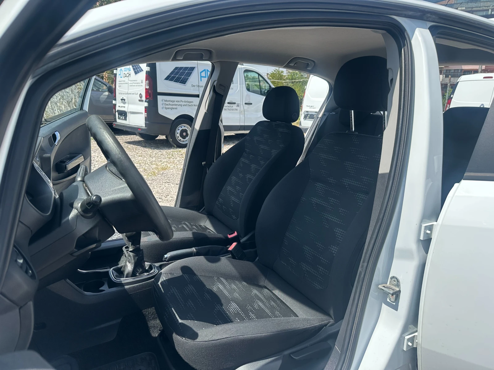 Opel Corsa 1.2i 86kc 4цилиндъра - изображение 9