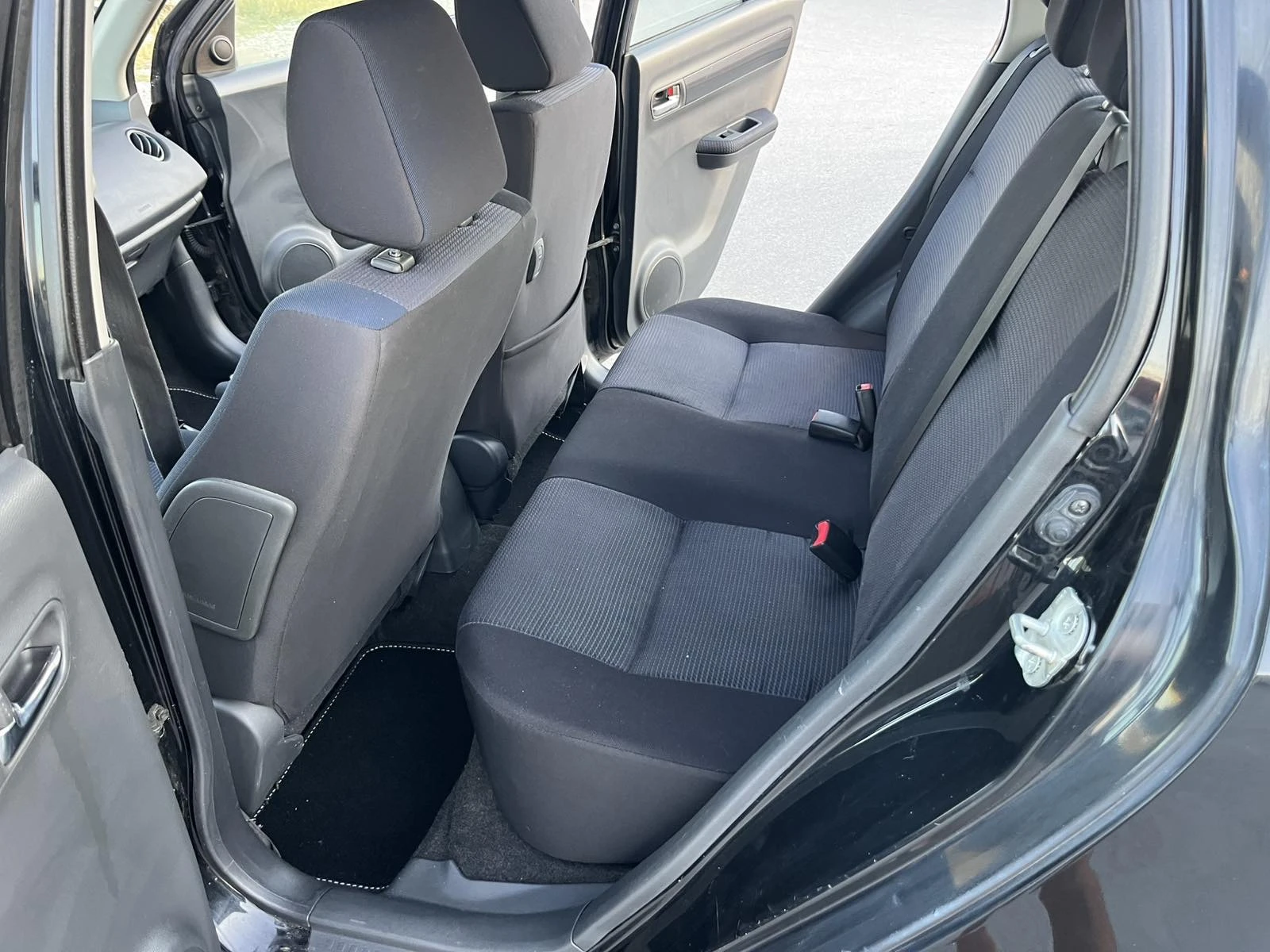 Suzuki Swift 1.3I 90кс 4Х4 EURO 4 KЛИМАТИК  - изображение 9