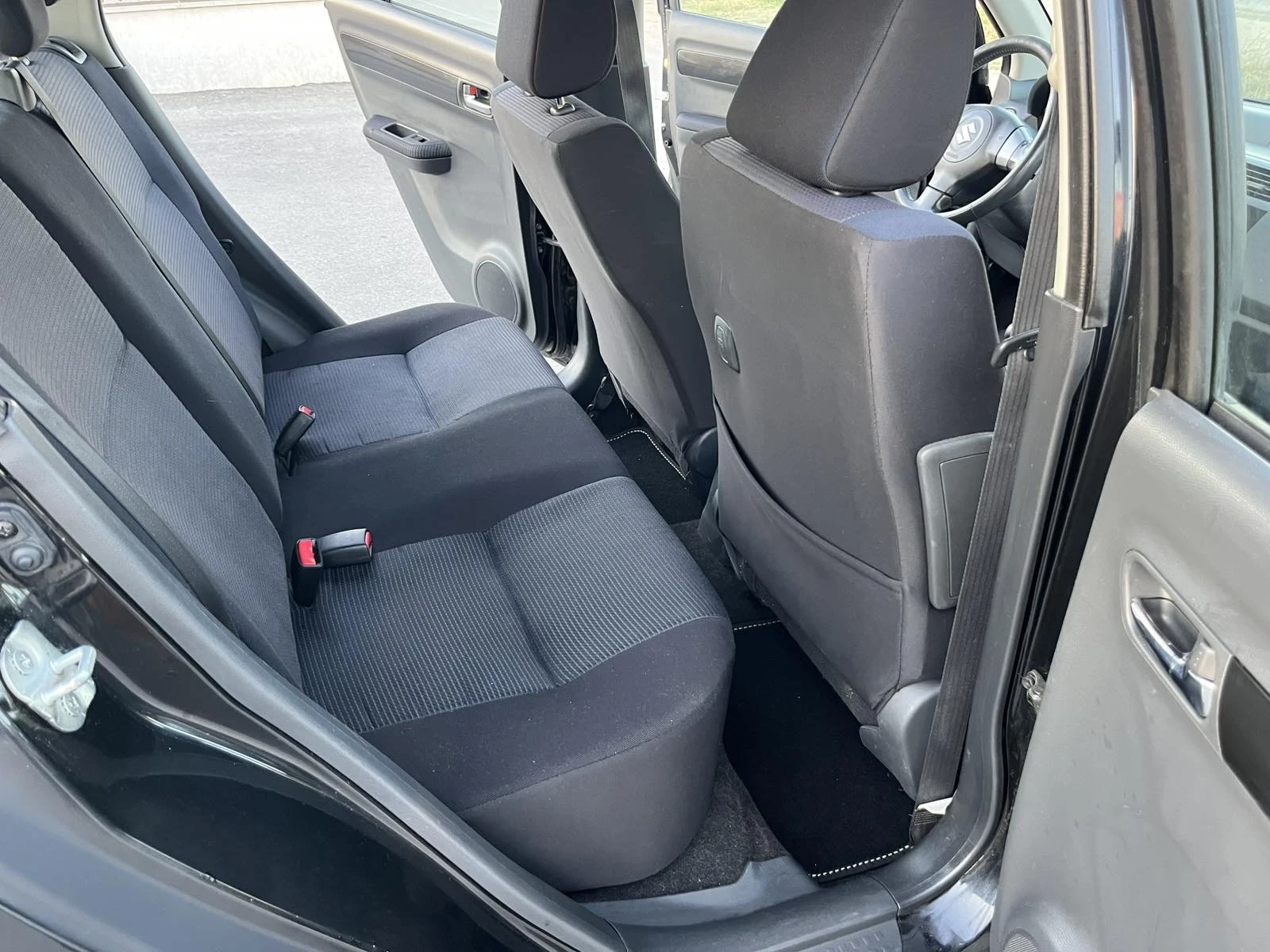 Suzuki Swift 1.3I 90кс 4Х4 EURO 4 KЛИМАТИК  - изображение 10