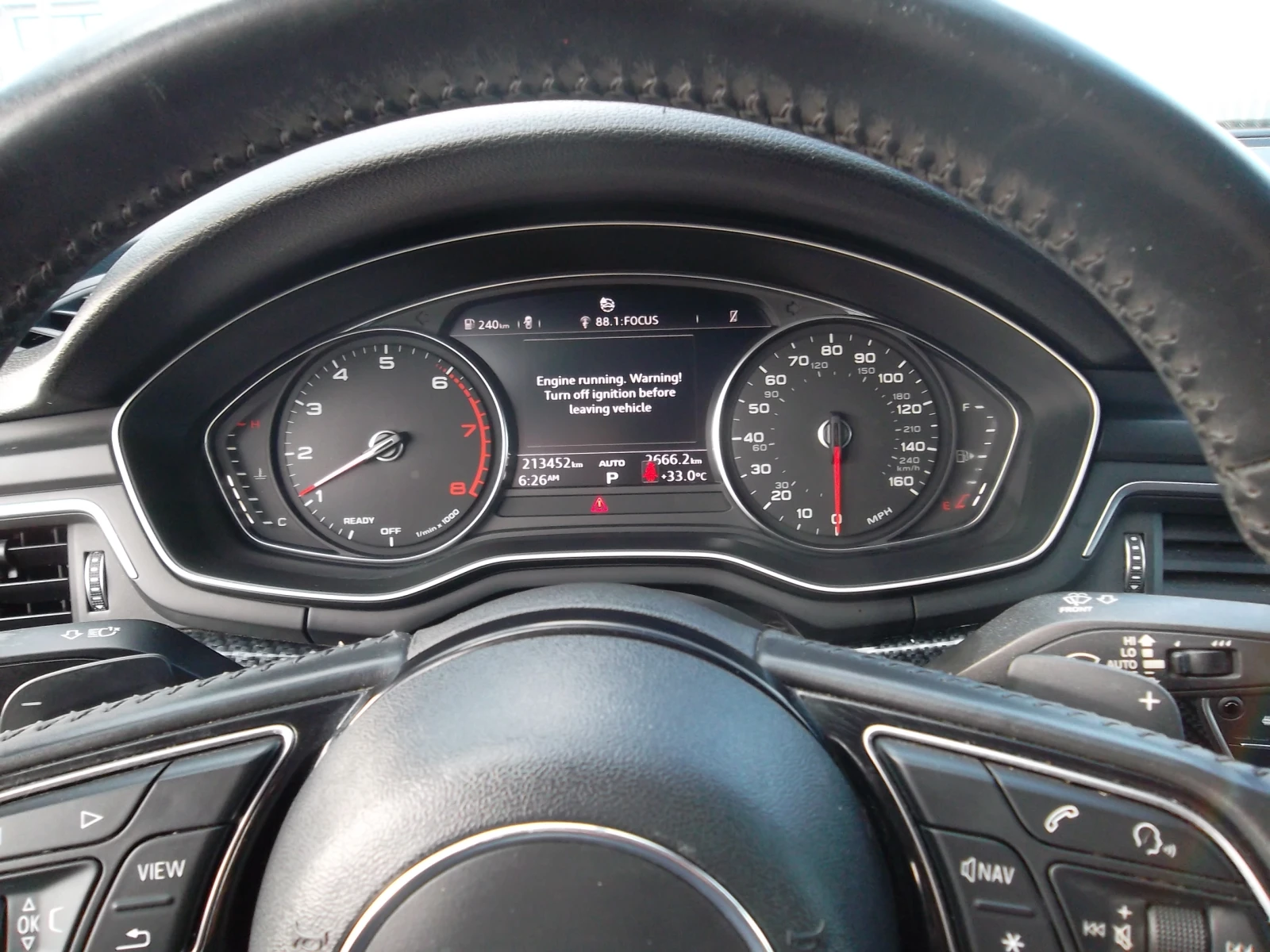 Audi A4  S-LINE - изображение 8