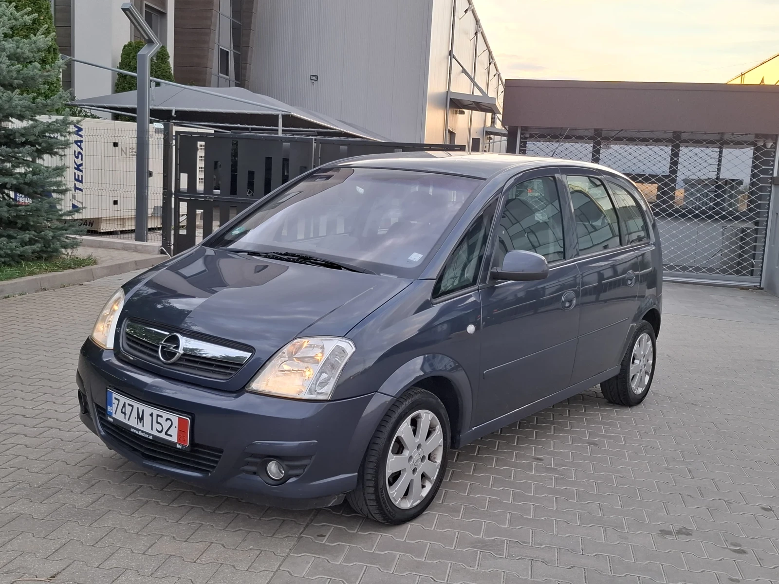 Opel Meriva 1.4i* (90кс)* * FACELIFT* * НОВ ВНОС* *  - изображение 2