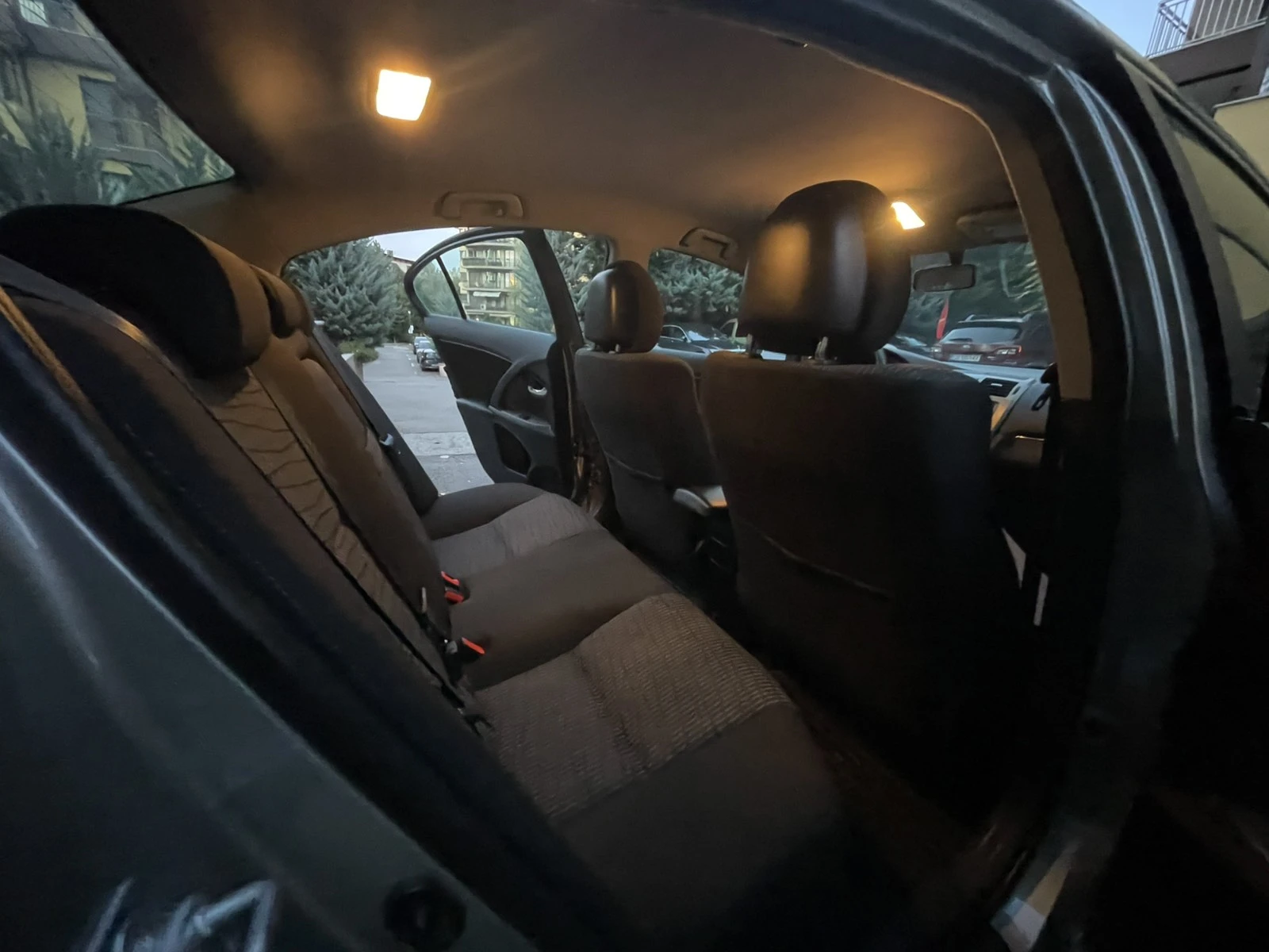 Toyota Avensis | Mobile.bg   10