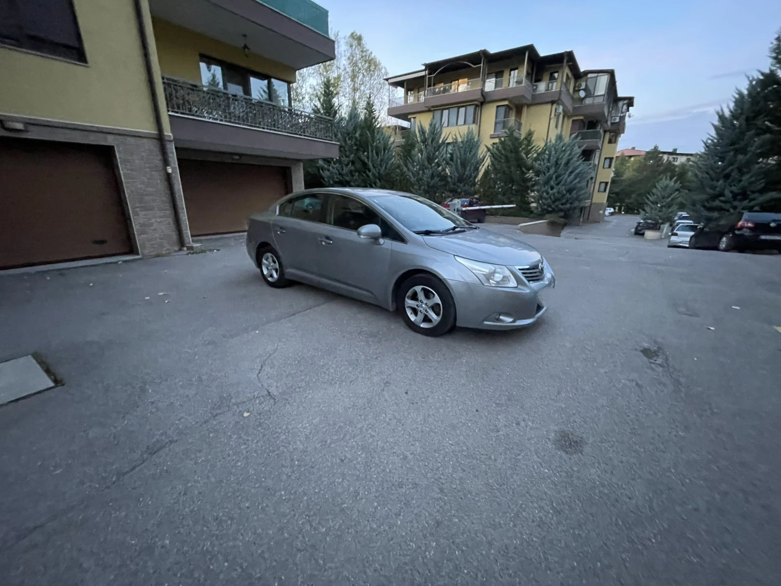 Toyota Avensis | Mobile.bg   8