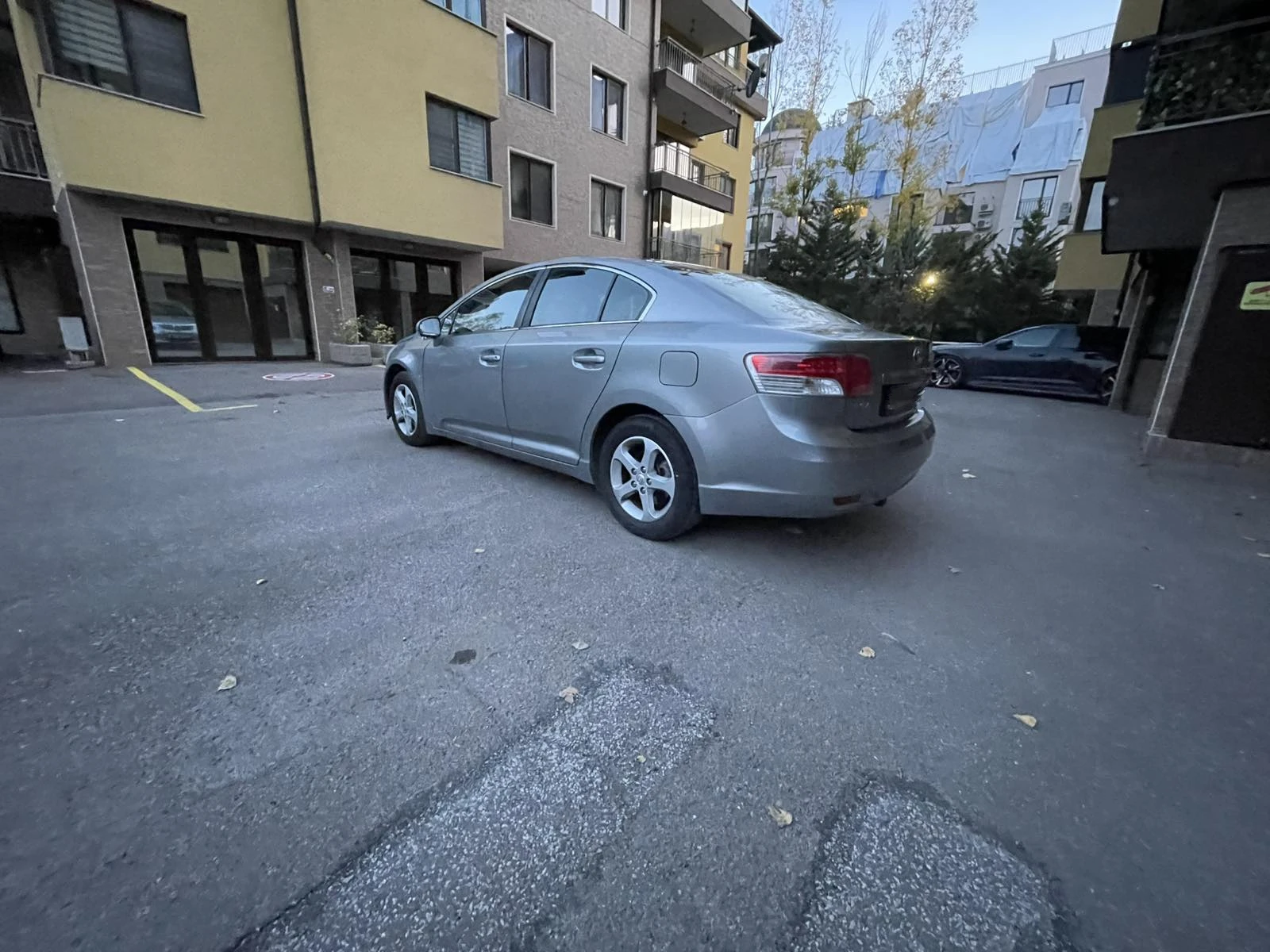 Toyota Avensis | Mobile.bg   4