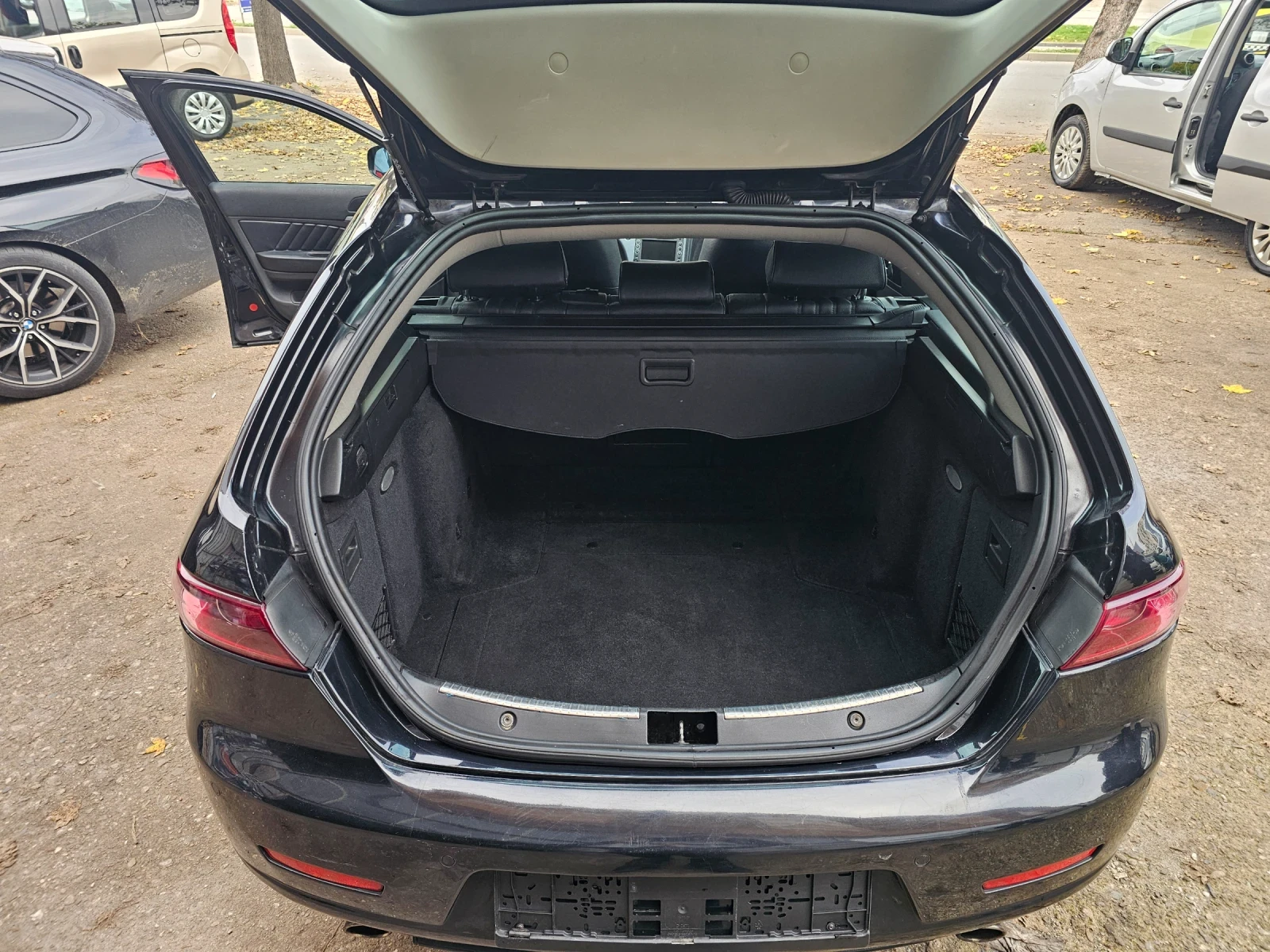 Alfa Romeo 159 sportwagon 3.2i 4x4 260кс - изображение 6