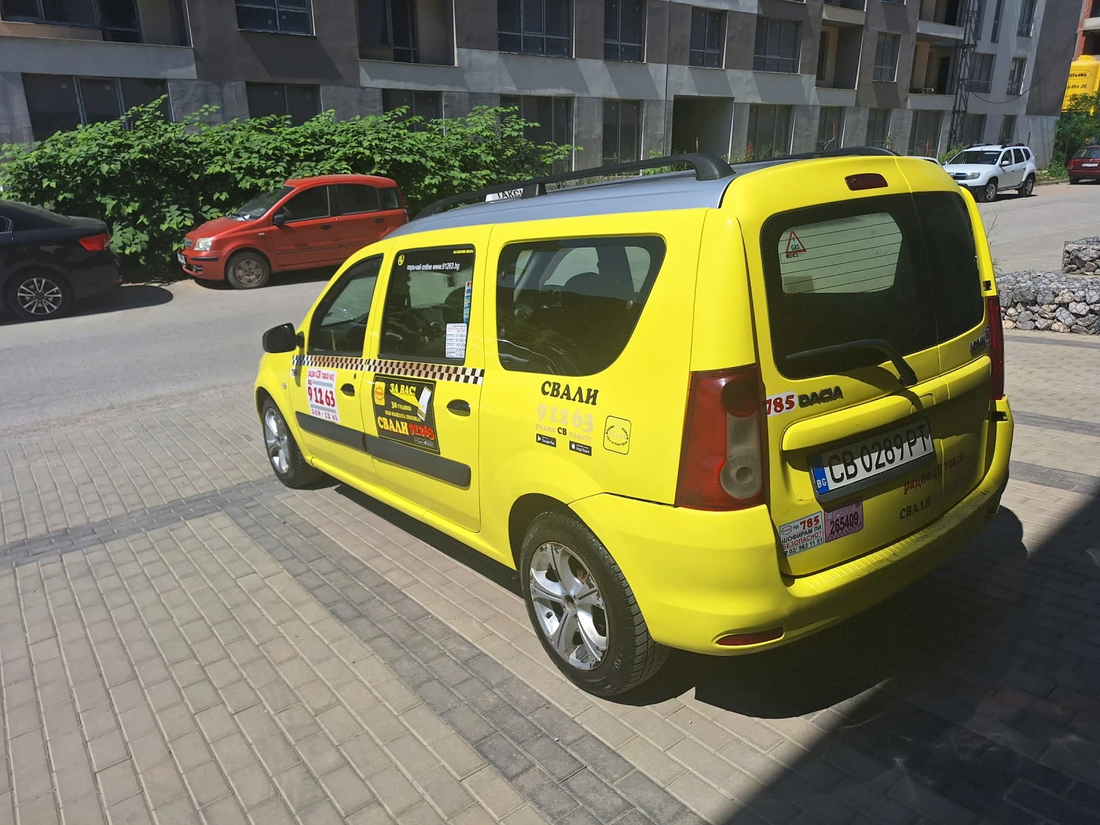 Dacia Logan, снимка 7 - Автомобили и джипове - 52318349