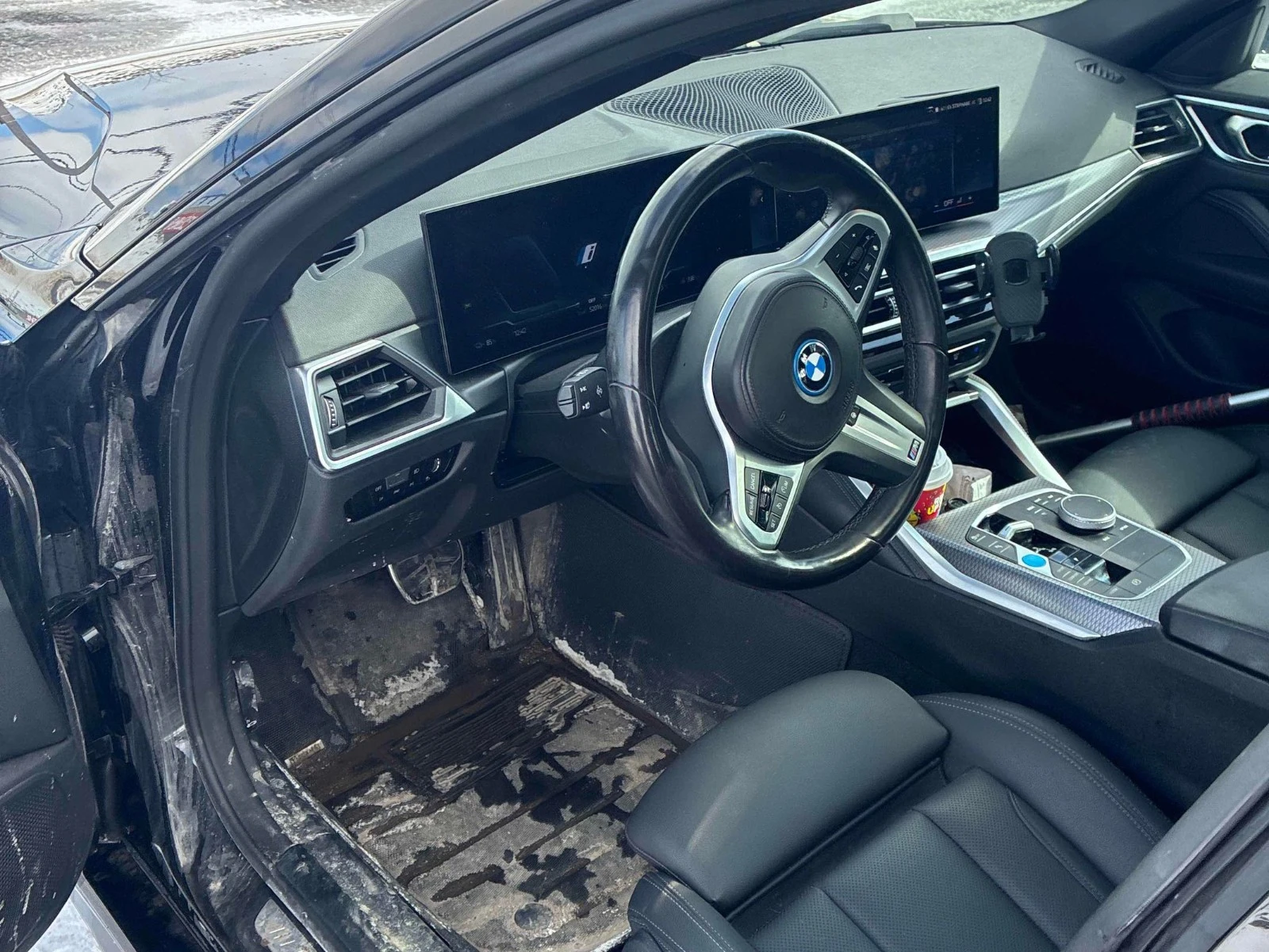 BMW i4 eDrive40 С РЕГИСТРАЦИЯ & АВТО КРЕДИТ, снимка 6 - Автомобили и джипове - 53879290