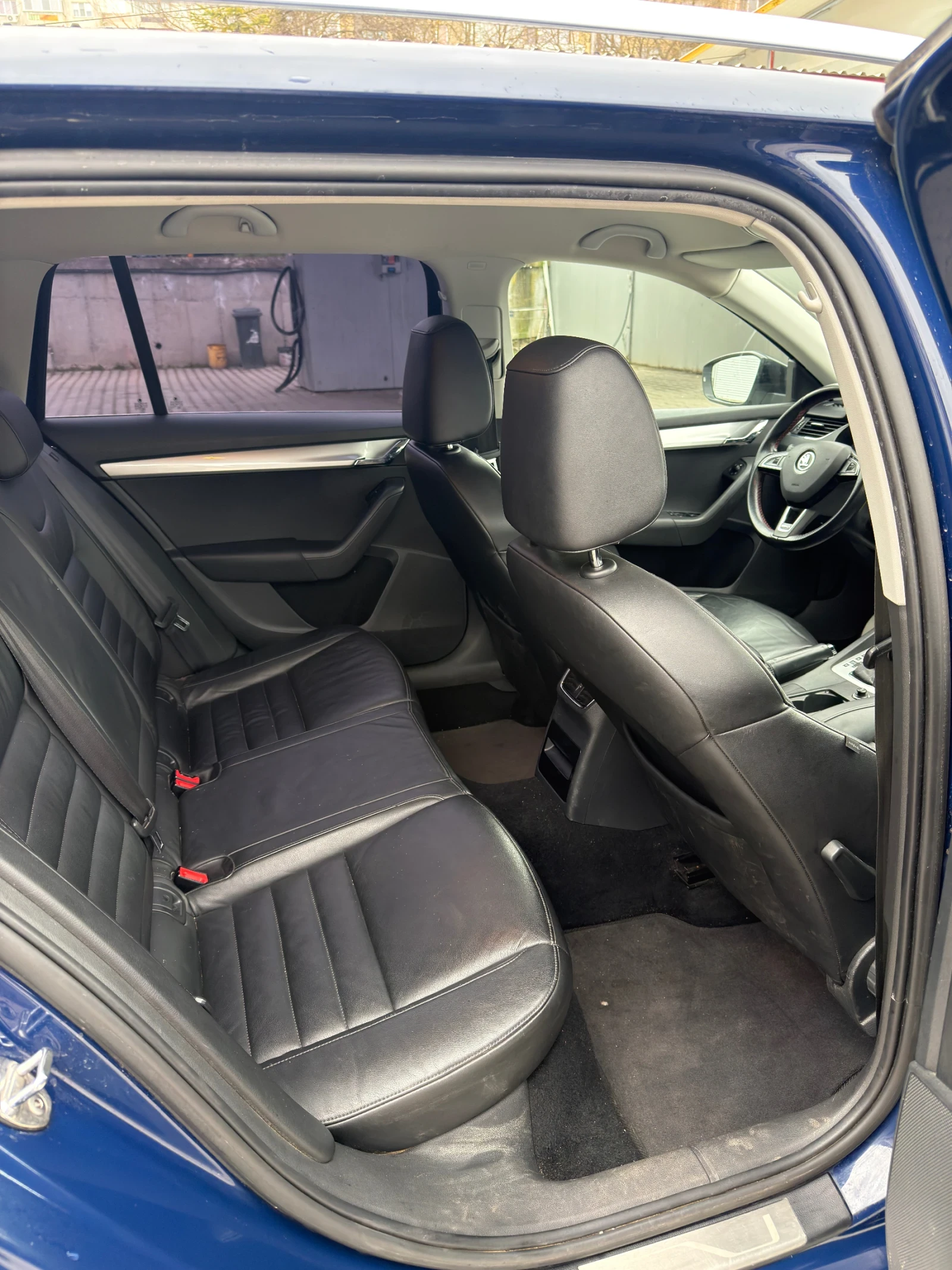 Skoda Octavia VRS Pack 2.0tdi 150кс., снимка 16 - Автомобили и джипове - 53940436