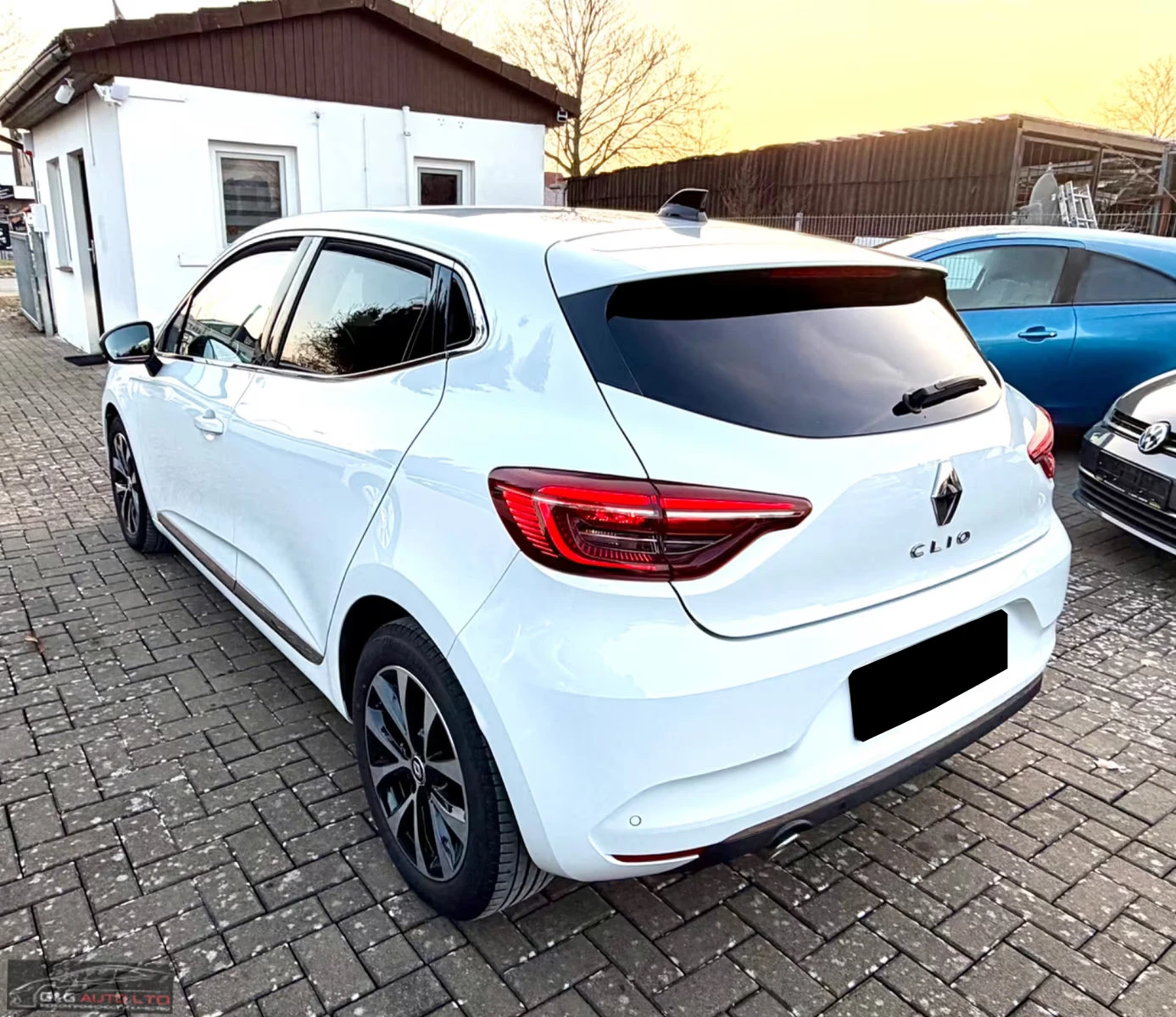 Renault Clio TCe90/91HP/V-TECHNO/CAM/NAVI/LED/CPLAY/986g, снимка 4 - Автомобили и джипове - 53997272