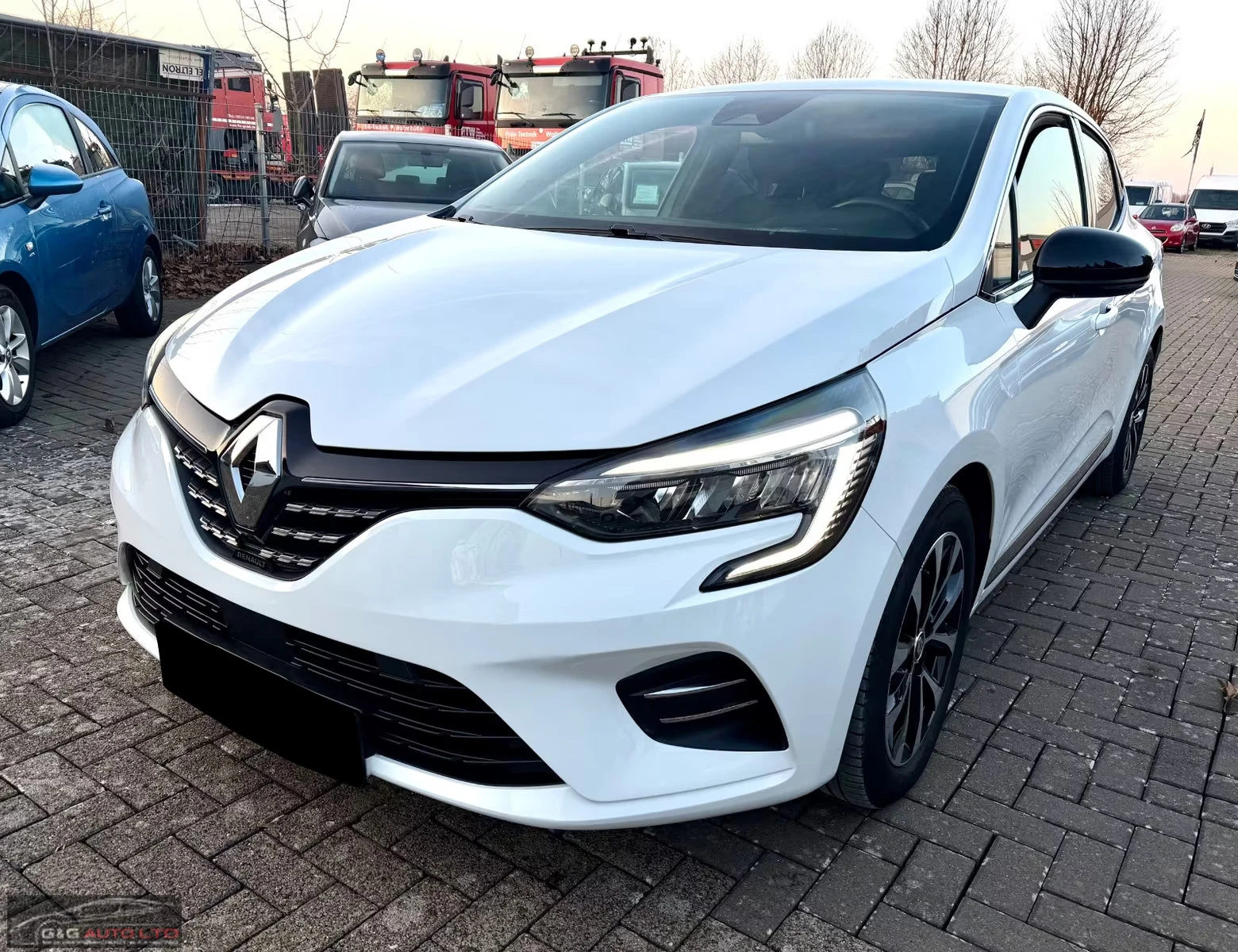 Renault Clio TCe90/91HP/V-TECHNO/CAM/NAVI/LED/CPLAY/986g