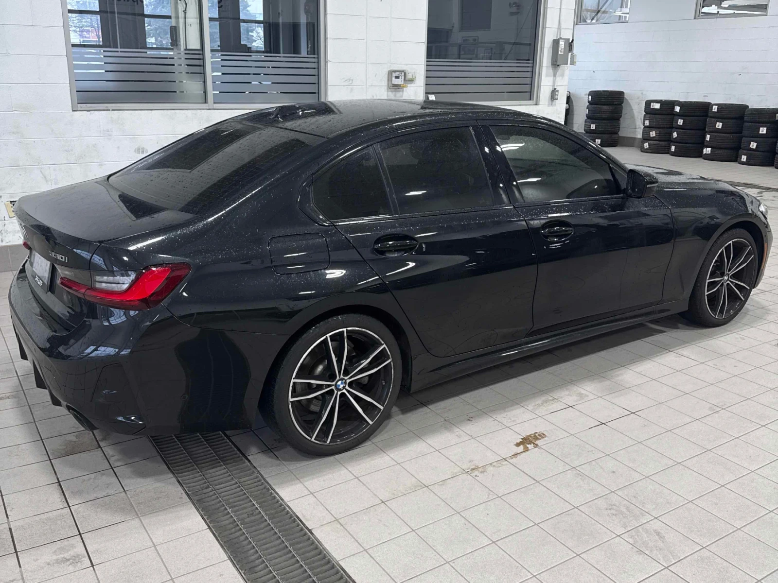 BMW 330 xDrive30i * CAR FAX * АВТО КРЕДИТ * ЦЕНА ДО БГ, снимка 3 - Автомобили и джипове - 54073059