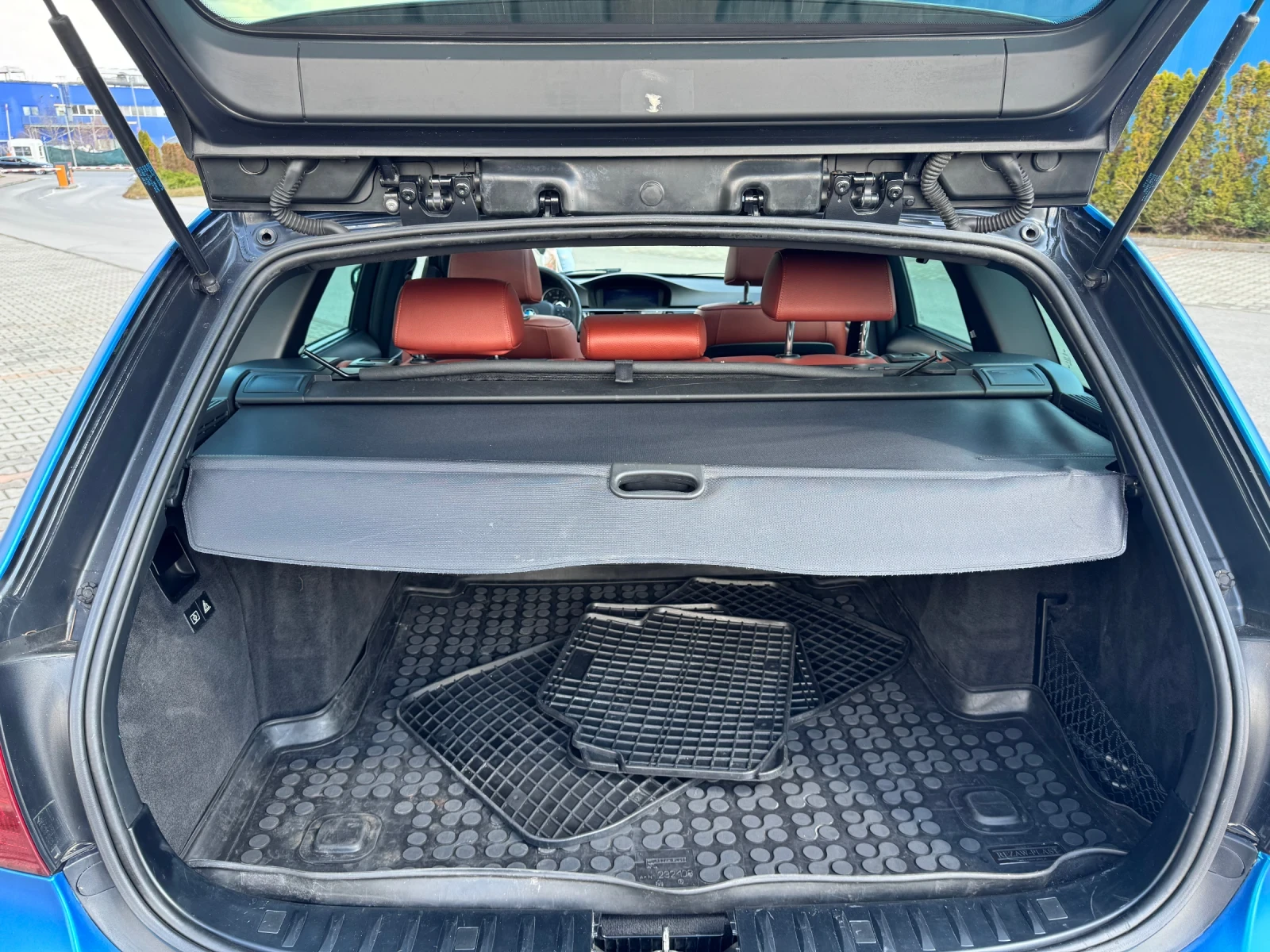 BMW 330 3.0- Дизел Xdrive, снимка 11 - Автомобили и джипове - 54144622