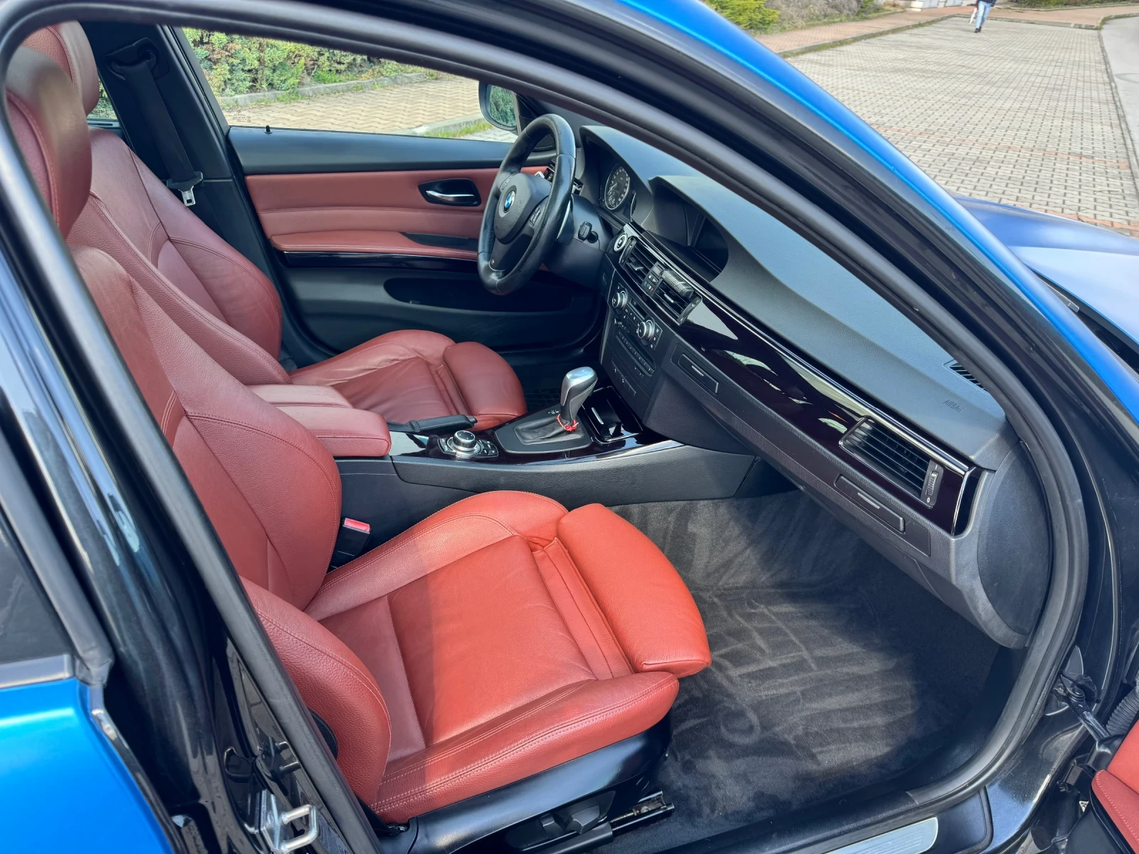 BMW 330 3.0- Дизел Xdrive, снимка 10 - Автомобили и джипове - 54144622