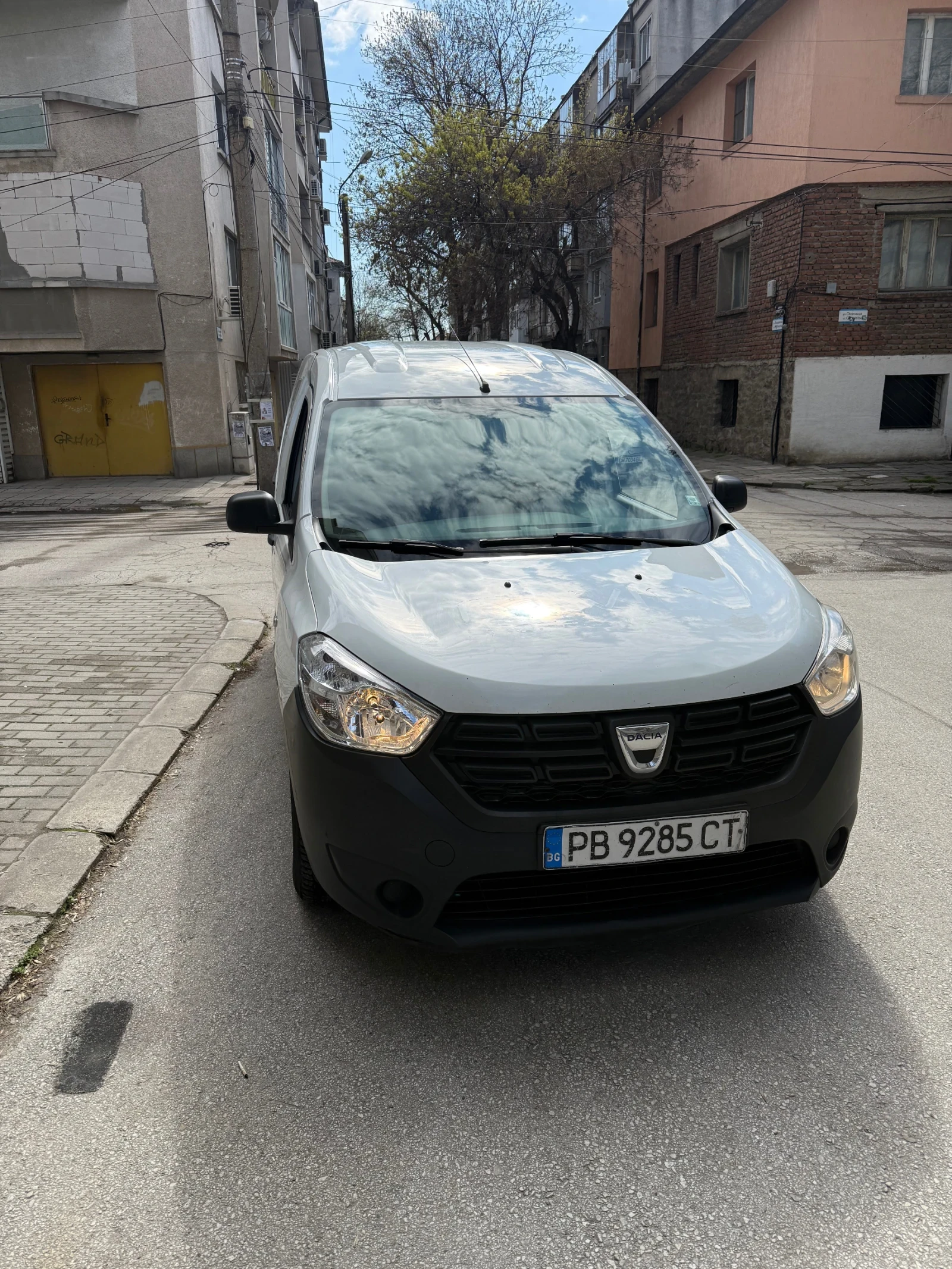 Dacia Dokker, снимка 2 - Автомобили и джипове - 54230290