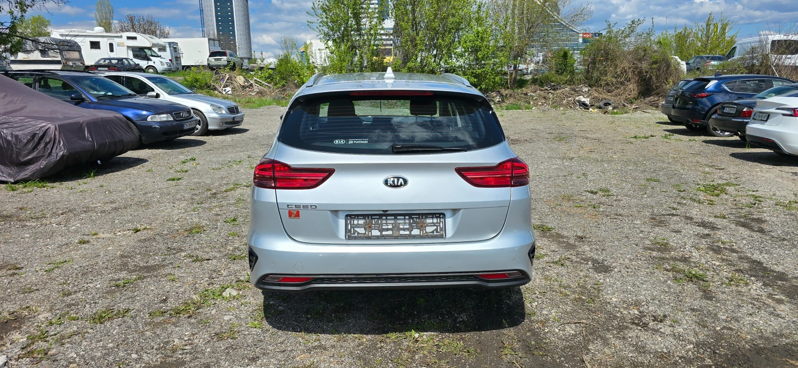 Kia Ceed 1.4.100кс.евро6, снимка 4 - Автомобили и джипове - 54293976