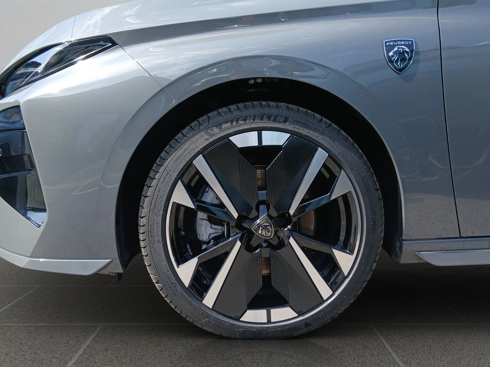 Peugeot 308 SW MCA GT 1, 2 PureTech 145 HYBRID, снимка 16 - Автомобили и джипове - 54358944