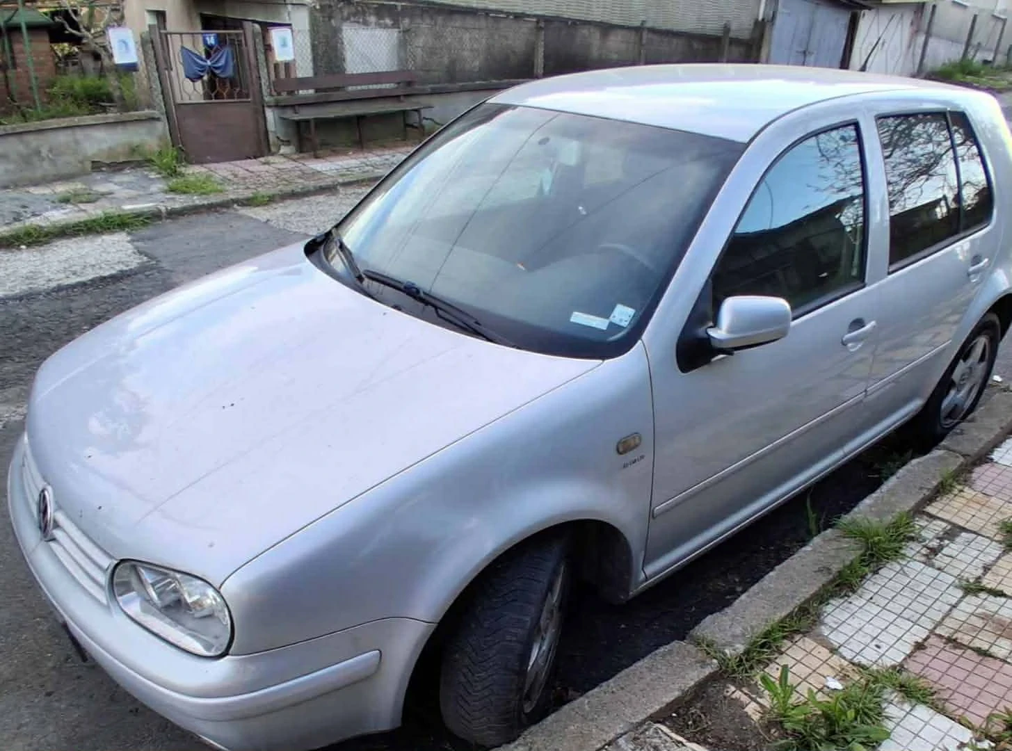 VW Golf 1.6i, снимка 12 - Автомобили и джипове - 54371913