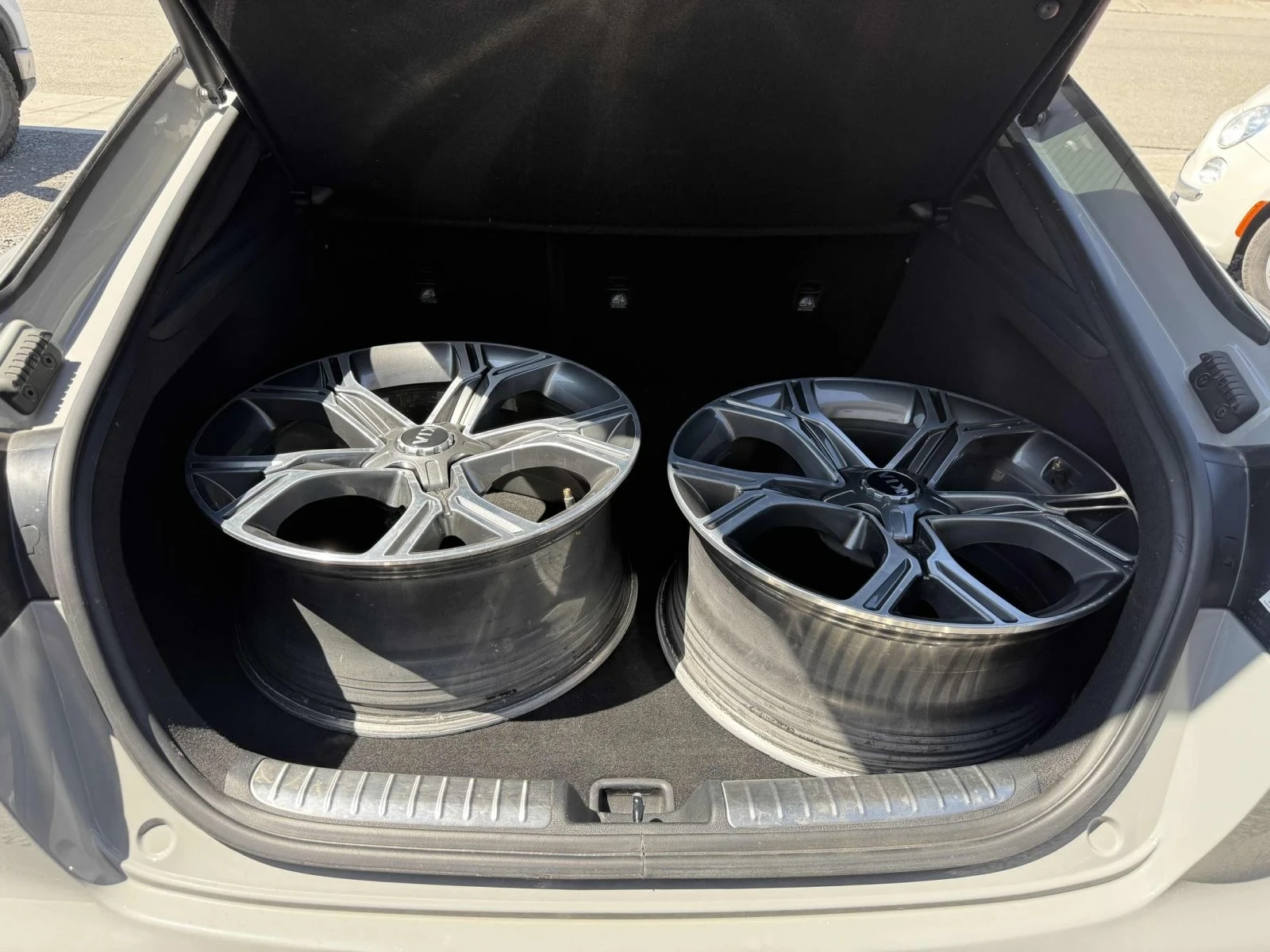 Kia Stinger 2023 * Full Екстри * Harman Kardon * 360 * , снимка 7 - Автомобили и джипове - 54592902