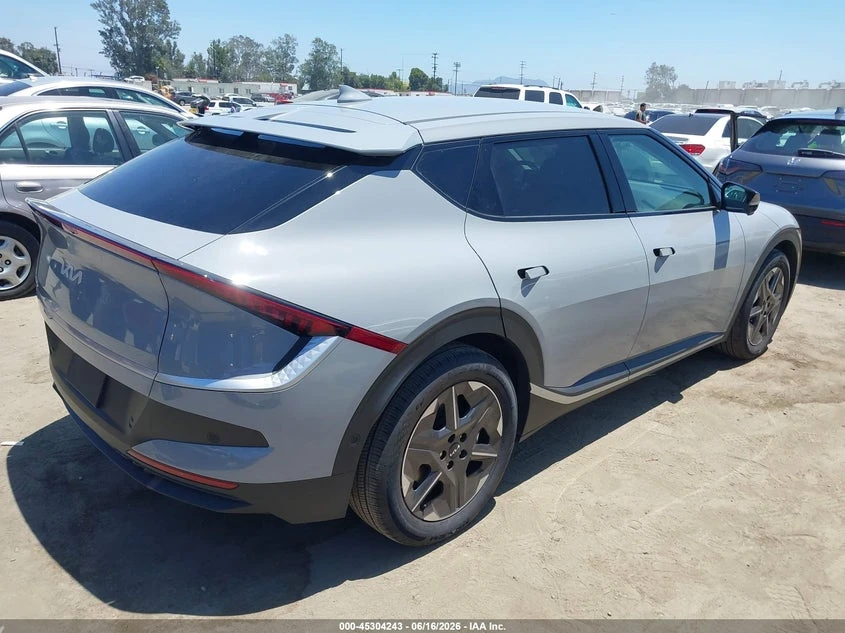 Kia EV6 Light Long Range Rwd, снимка 4 - Автомобили и джипове - 55452612