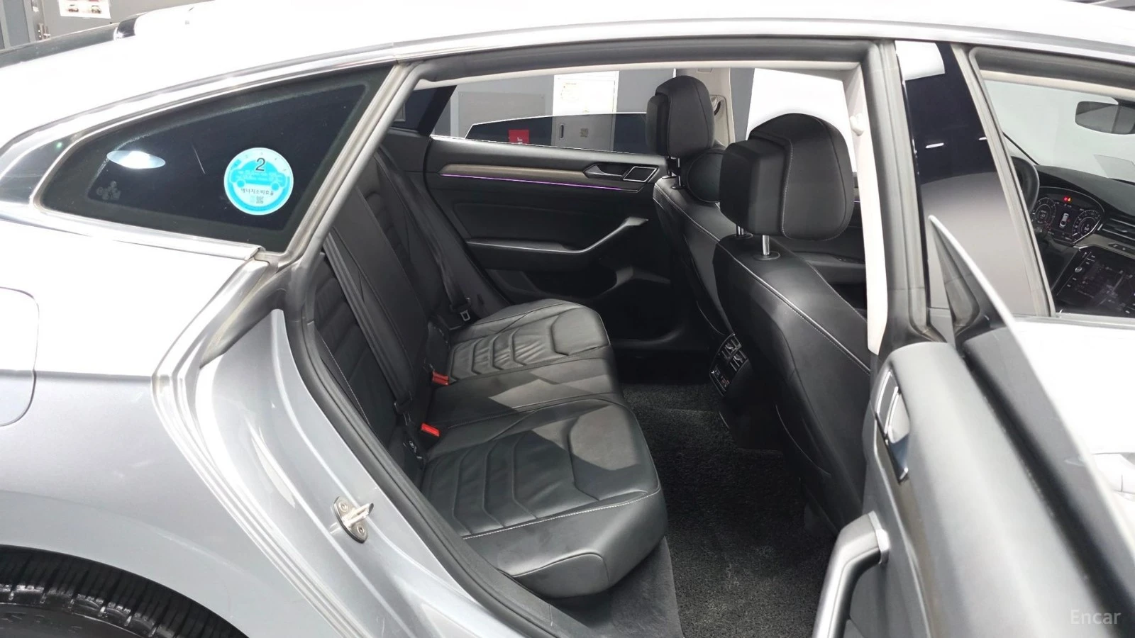 VW Arteon 2.0 TDI Prestige* КОЖА* МАСАЖИ* 360* ПАНО* HUD, снимка 10 - Автомобили и джипове - 55545552