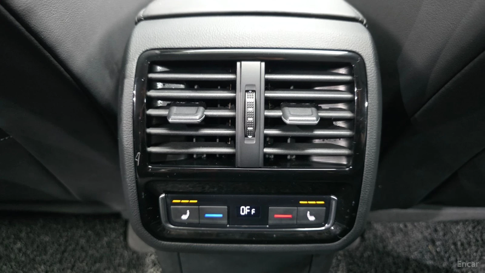 VW Arteon 2.0 TDI Prestige* КОЖА* МАСАЖИ* 360* ПАНО* HUD, снимка 17 - Автомобили и джипове - 55545552