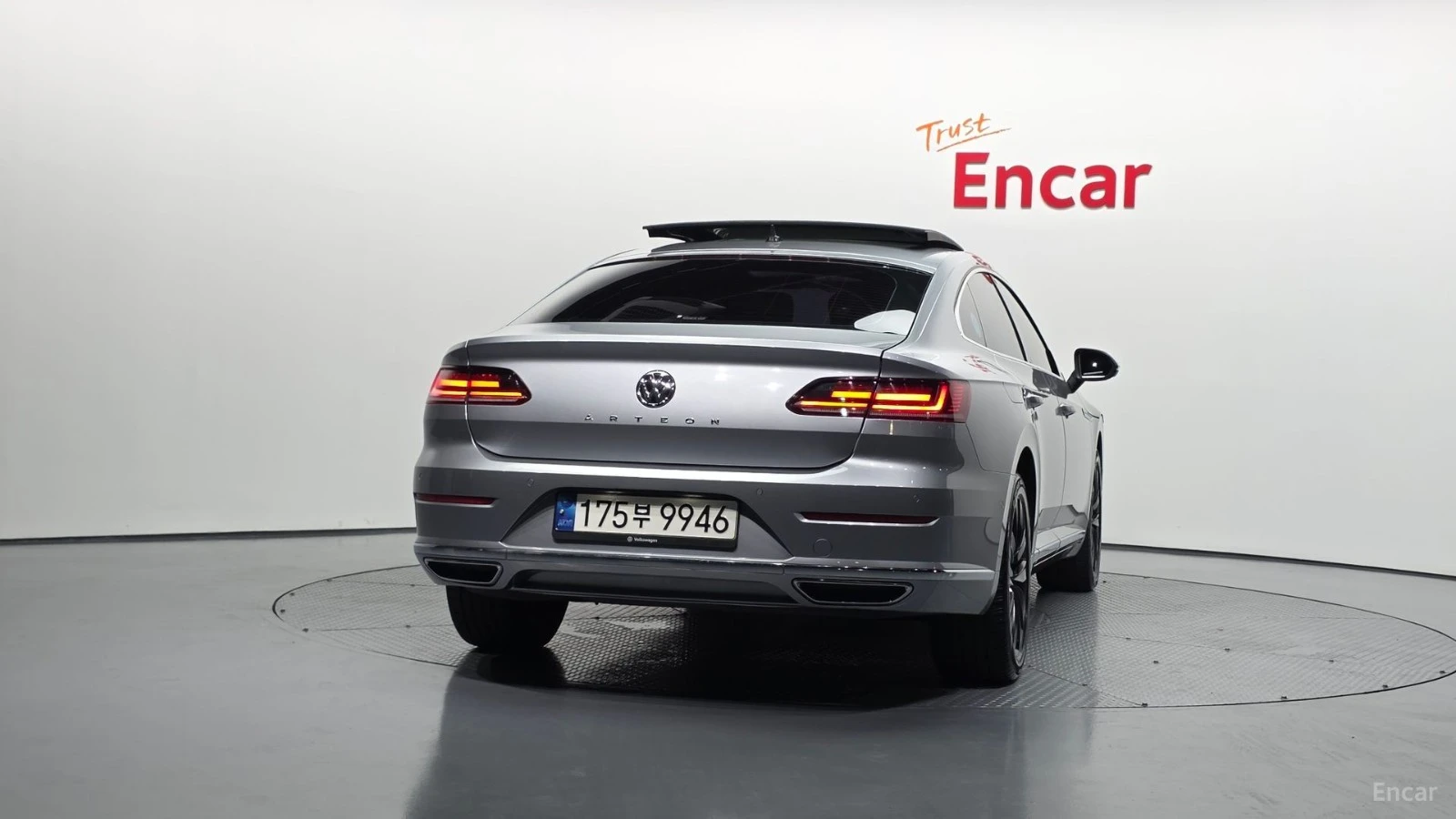 VW Arteon 2.0 TDI Prestige* КОЖА* МАСАЖИ* 360* ПАНО* HUD, снимка 4 - Автомобили и джипове - 55545552