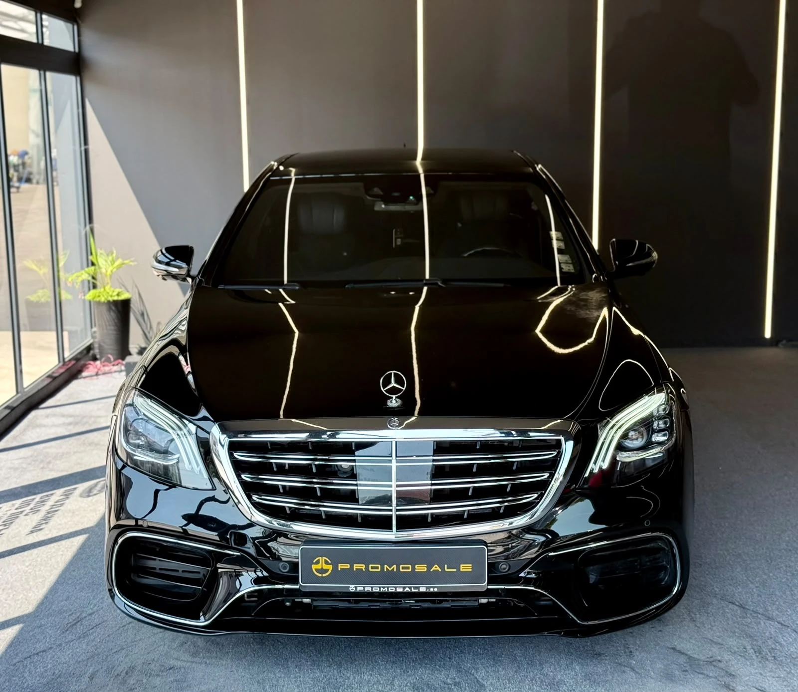 Mercedes-Benz S 500 L* AMG* 4M* Burmester* TV* FULL* ЛИЗИНГ , снимка 2 - Автомобили и джипове - 55571784