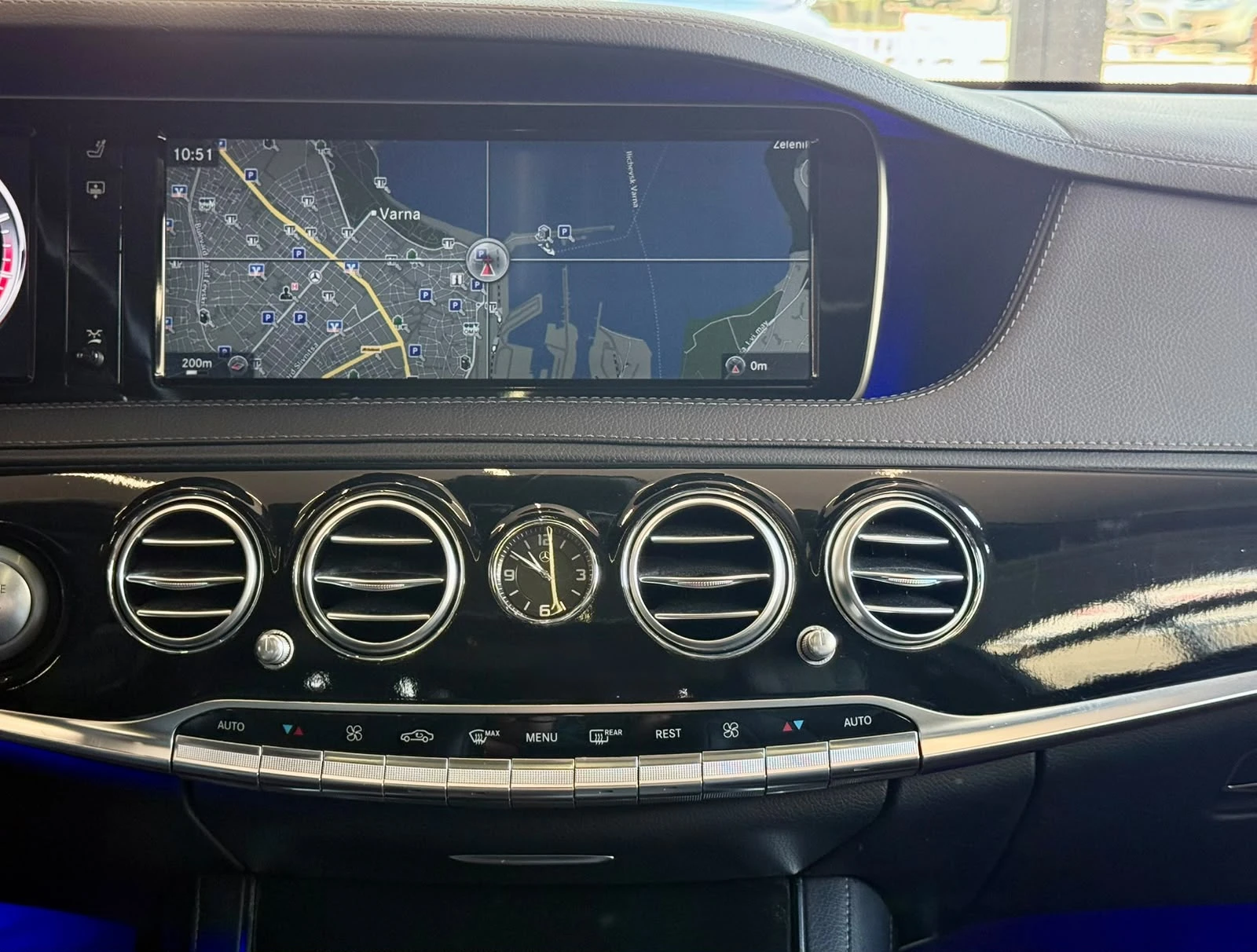 Mercedes-Benz S 500 L* AMG* 4M* Burmester* TV* FULL* ЛИЗИНГ , снимка 11 - Автомобили и джипове - 55571784