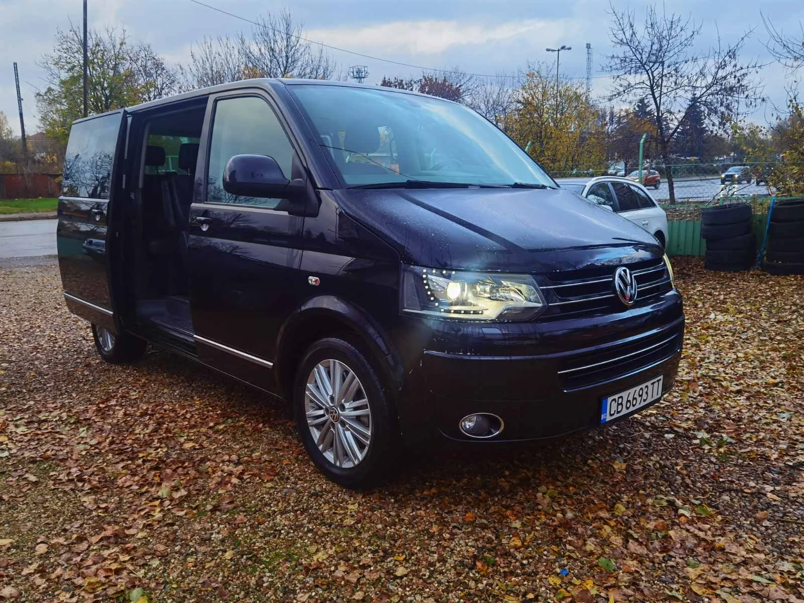 VW Multivan Сервизна история-Highline-FULL, снимка 10 - Автомобили и джипове - 56315531