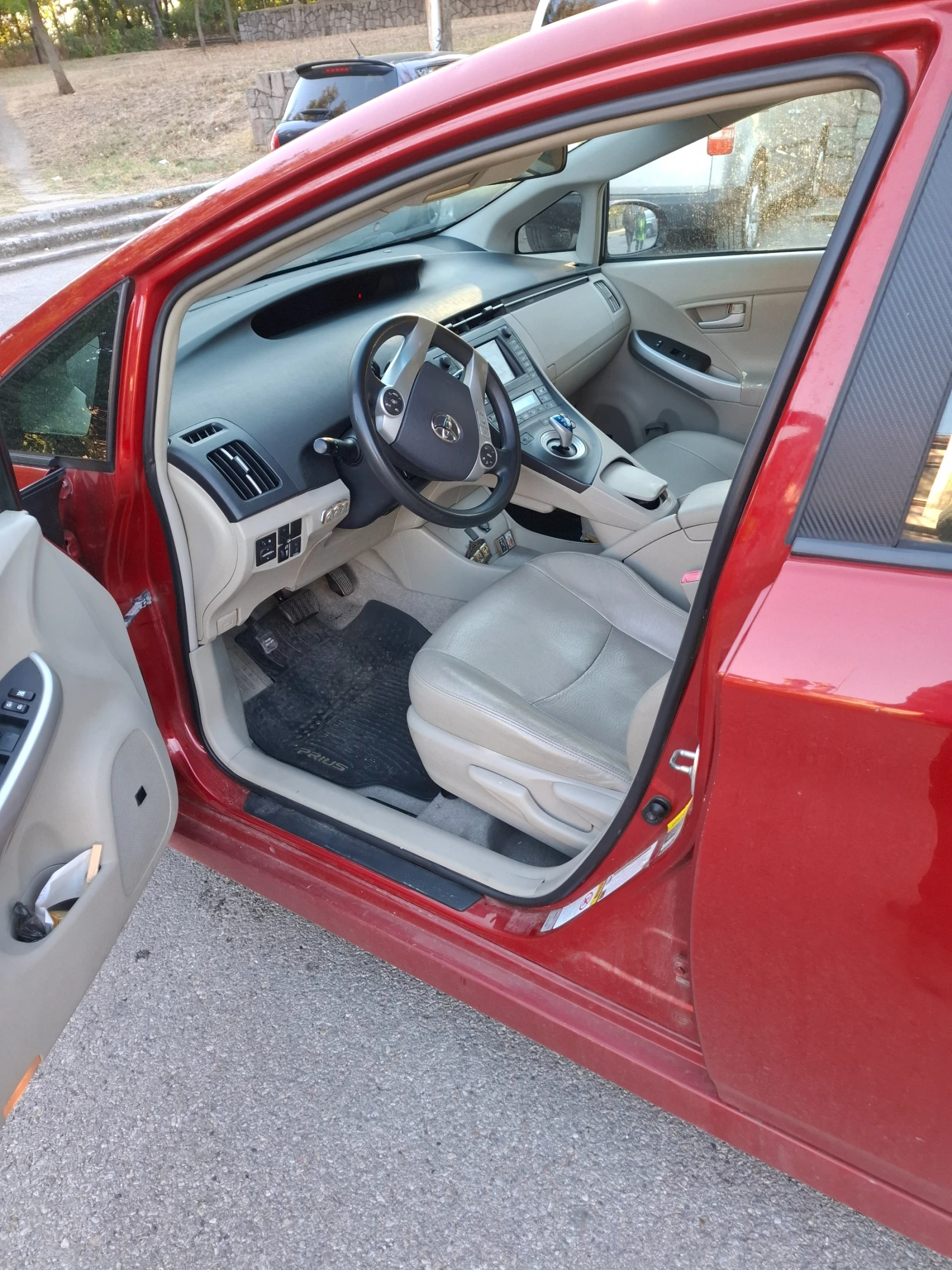Toyota Prius Двойка, снимка 7 - Автомобили и джипове - 56348540