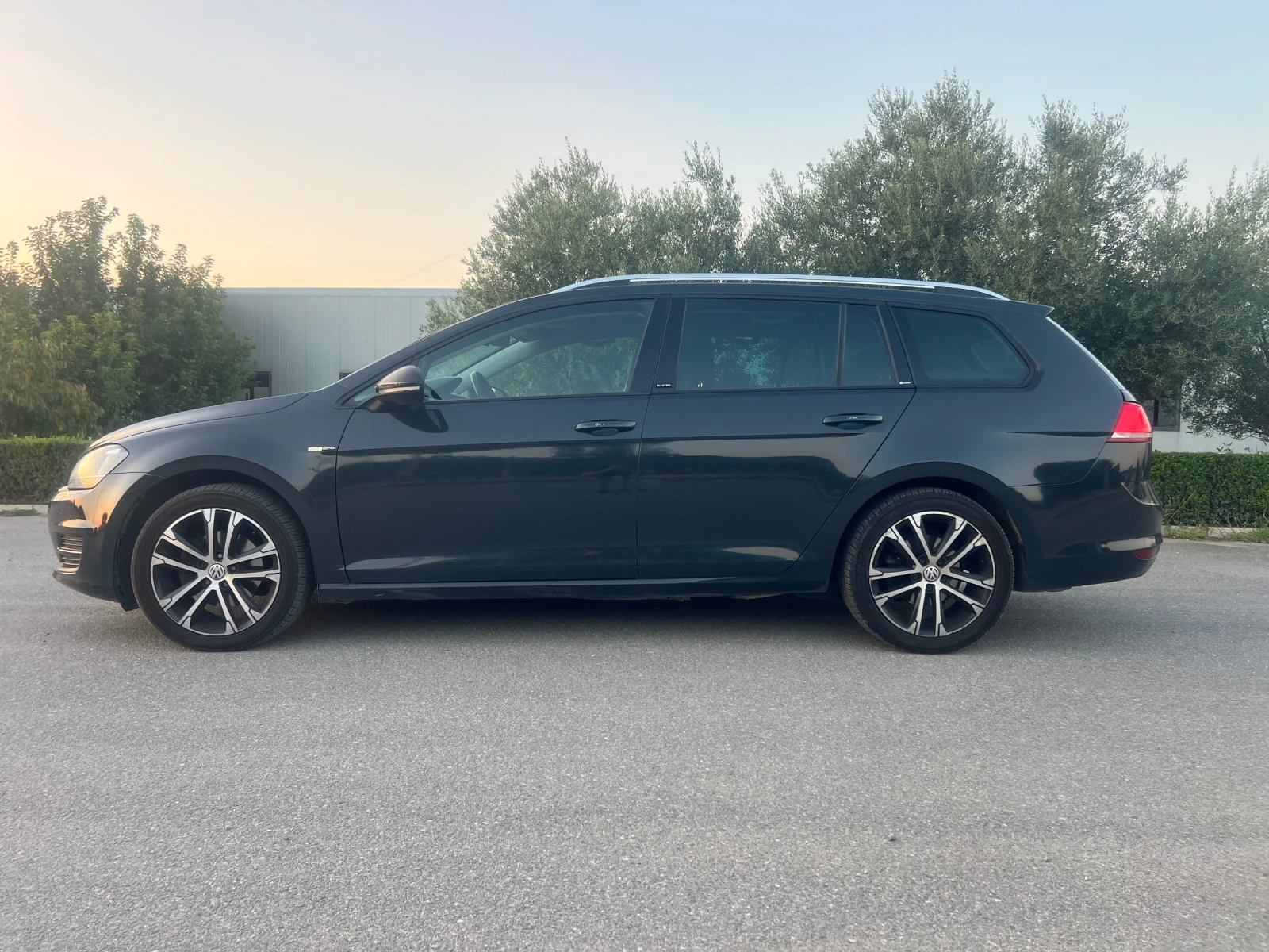 VW Golf ALLSTAR, снимка 8 - Автомобили и джипове - 56382668