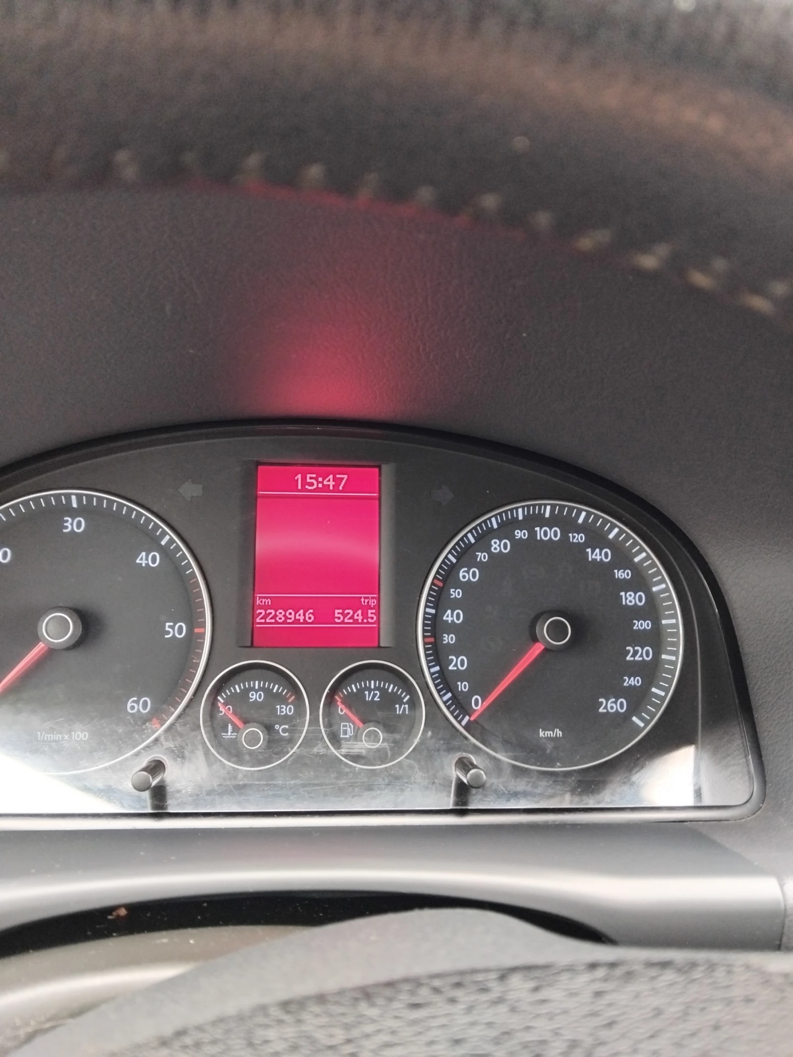 VW Touran, снимка 5 - Автомобили и джипове - 56569411