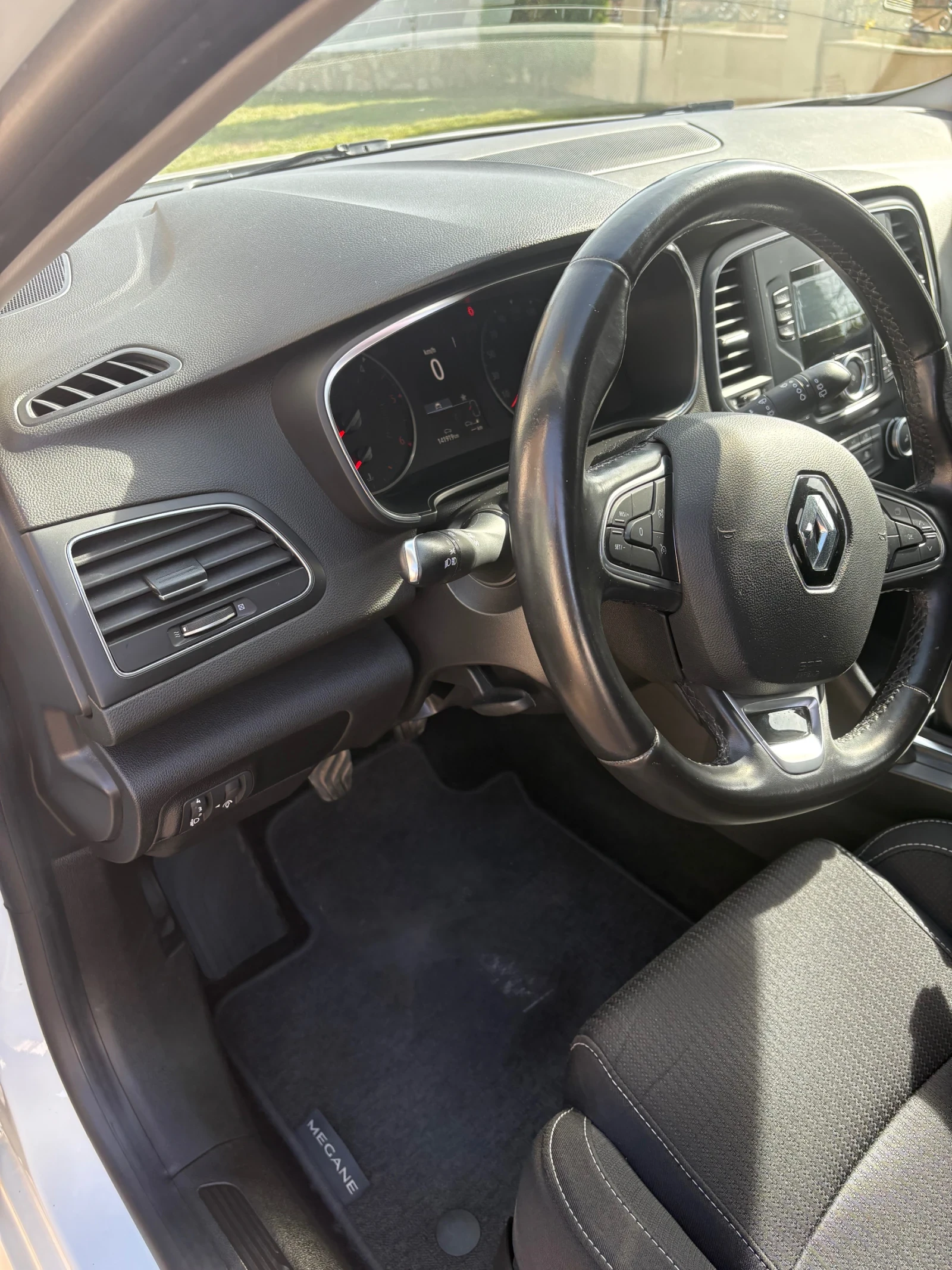 Renault Megane, снимка 6 - Автомобили и джипове - 56668877