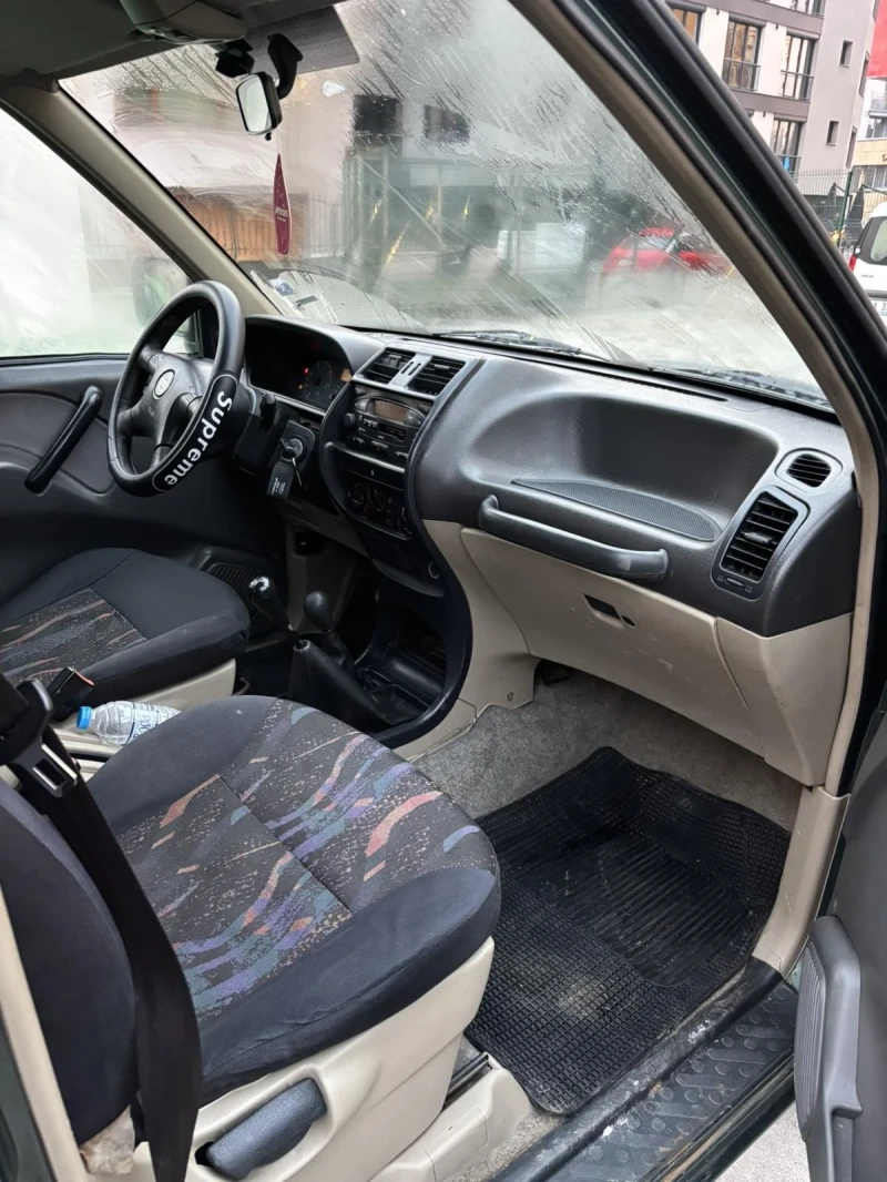 Nissan Terrano, снимка 8 - Автомобили и джипове - 48762769