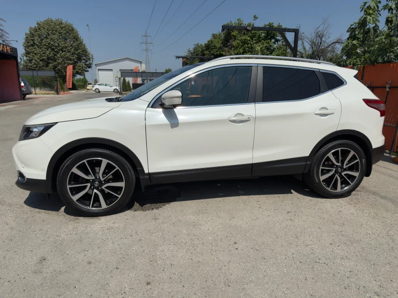Nissan Qashqai 1.6D Tekna, снимка 5 - Автомобили и джипове - 50757779