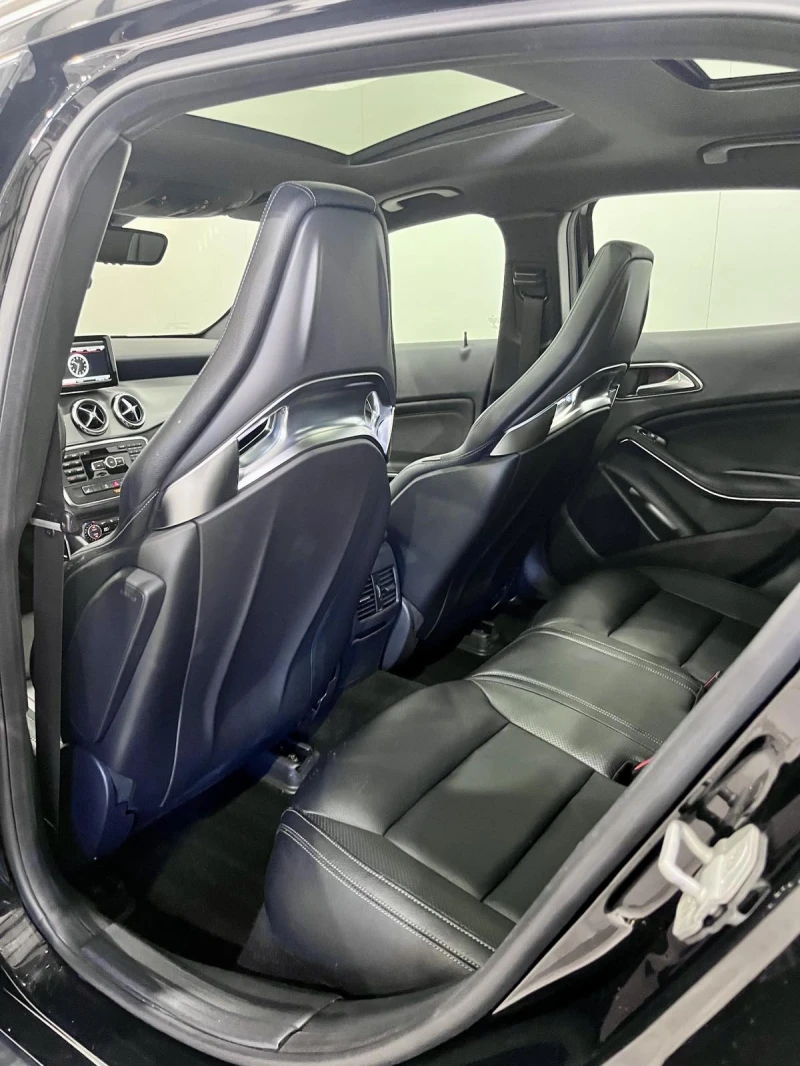 Mercedes-Benz GLA 45 AMG 4M AMG Night Package, снимка 11 - Автомобили и джипове - 51299871