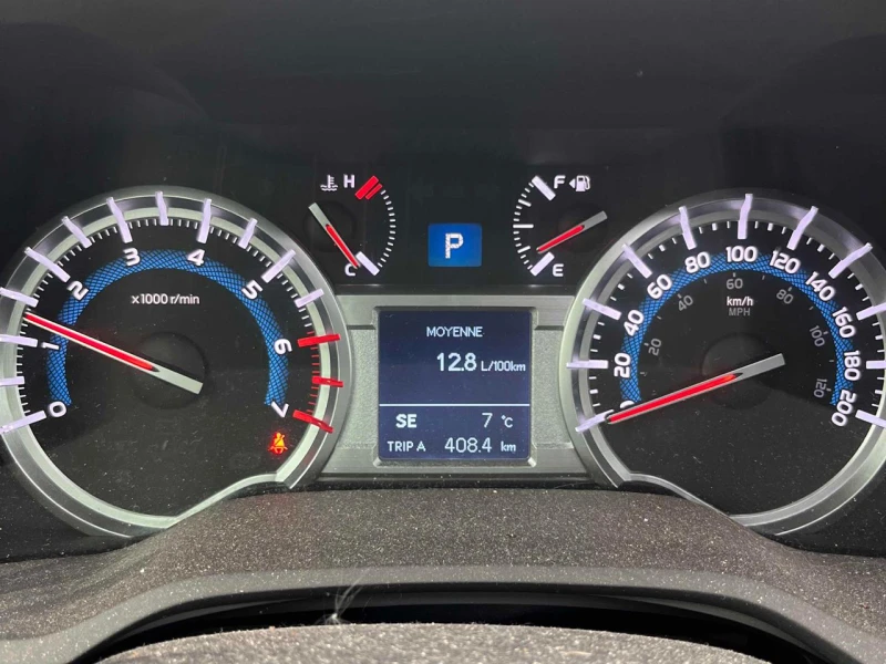 Toyota 4runner SR5* Пано* Камера* Клип на мотор, снимка 8 - Автомобили и джипове - 52322233