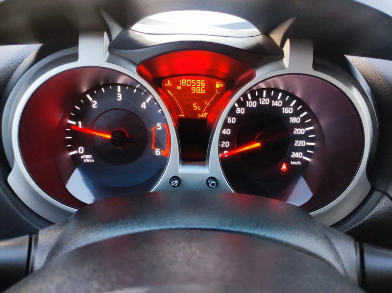 Nissan Juke 1.5DCi 110к.с. Acenta Euro5 180000km, снимка 12 - Автомобили и джипове - 52651060