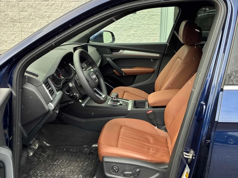 Audi Q5 2024 Komfort * CARFAX * БЕЗ ПЪРВОНАЧАЛНА ВНОСКА, снимка 6 - Автомобили и джипове - 52969114