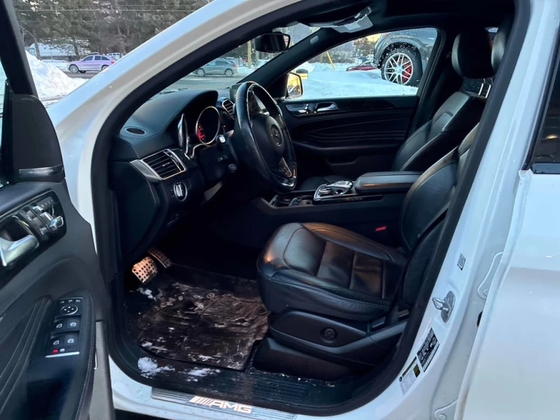 Mercedes-Benz GLE * AMG 43 * CARFAX * БЕЗ ПЪРВОНАЧАЛНА ВНОСКА, снимка 5 - Автомобили и джипове - 53289205