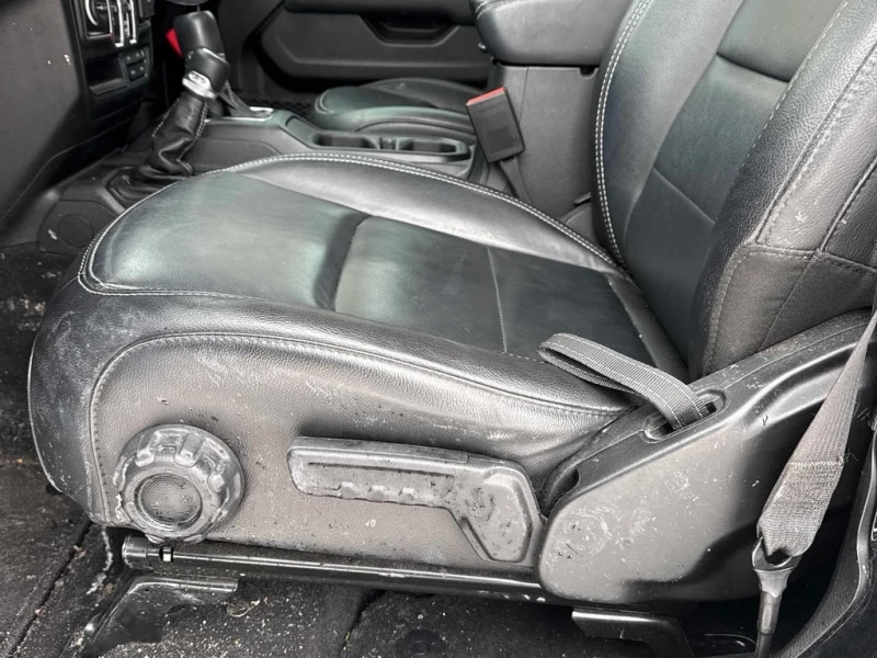 Jeep Wrangler * Sahara * 2 КЛЮЧА* KEYLESS* NAVI* ПОДГРЕВ* , снимка 11 - Автомобили и джипове - 53467895